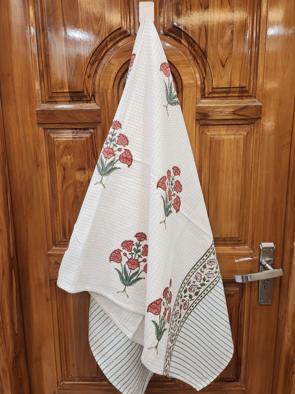 HANDBLOCKED BODY TOWEL / HAND TOWEL