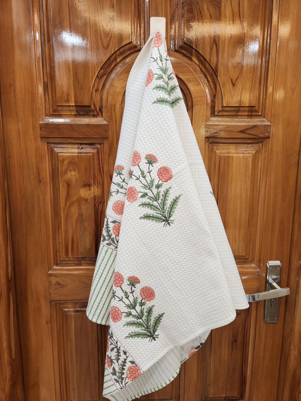 HANDBLOCKED BODY TOWEL / HAND TOWEL