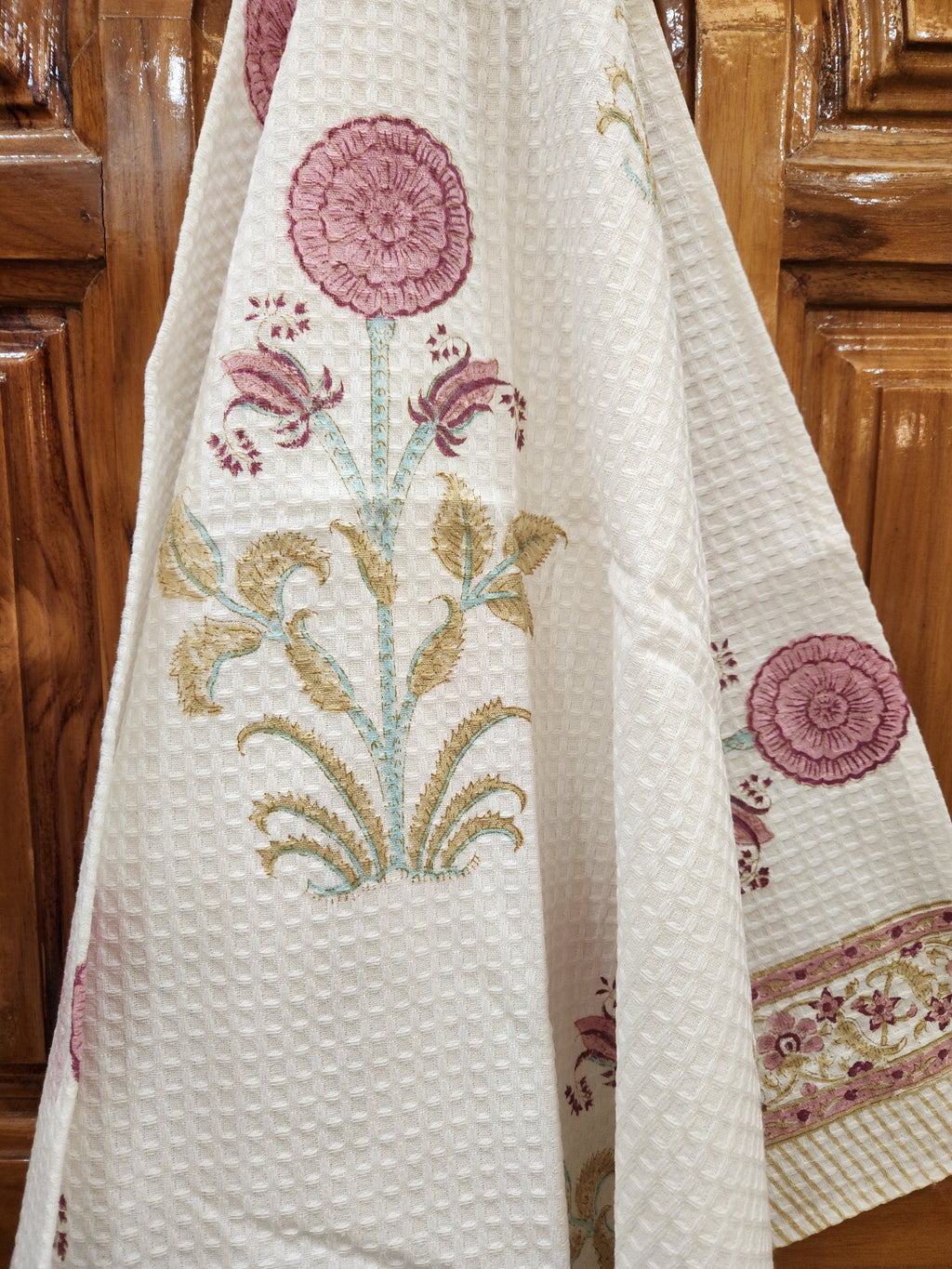 HANDBLOCKED BODY TOWEL