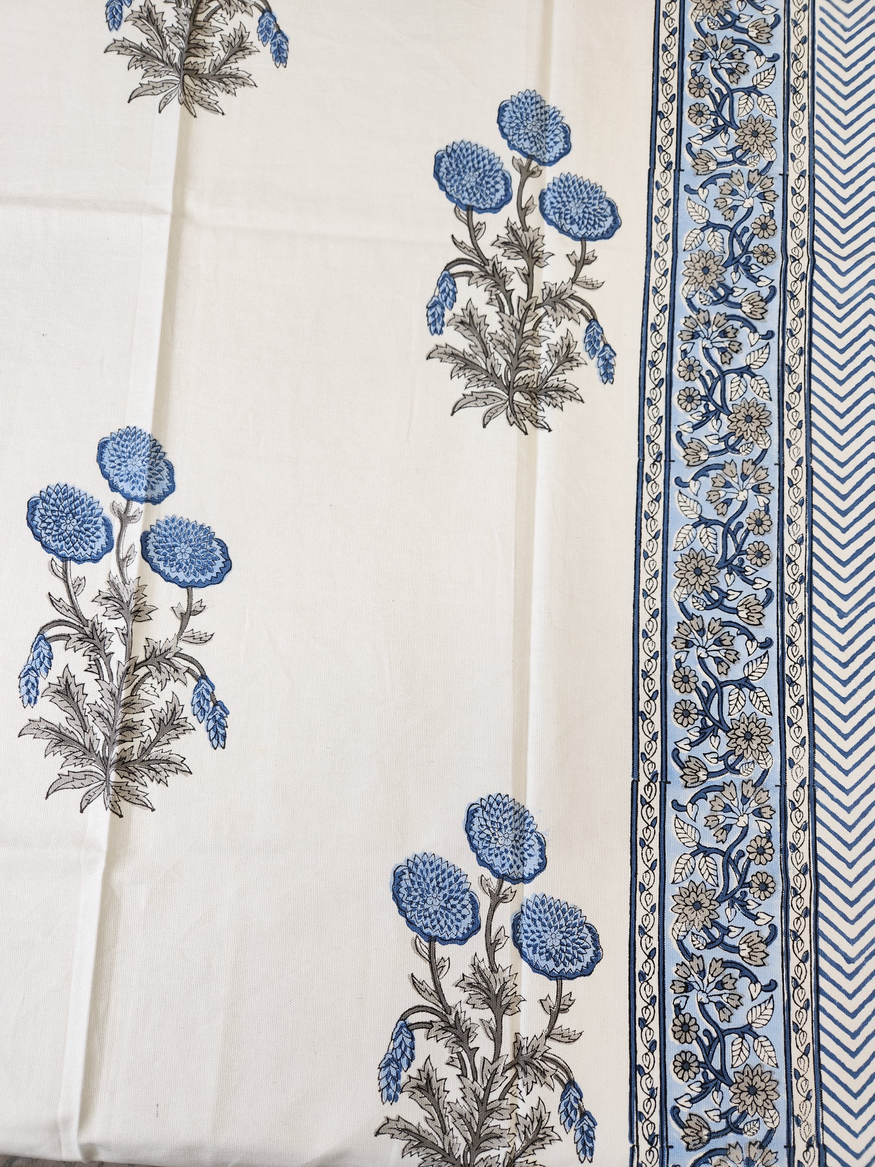 HANDBLOCK TABLE COVER 4 SEATER