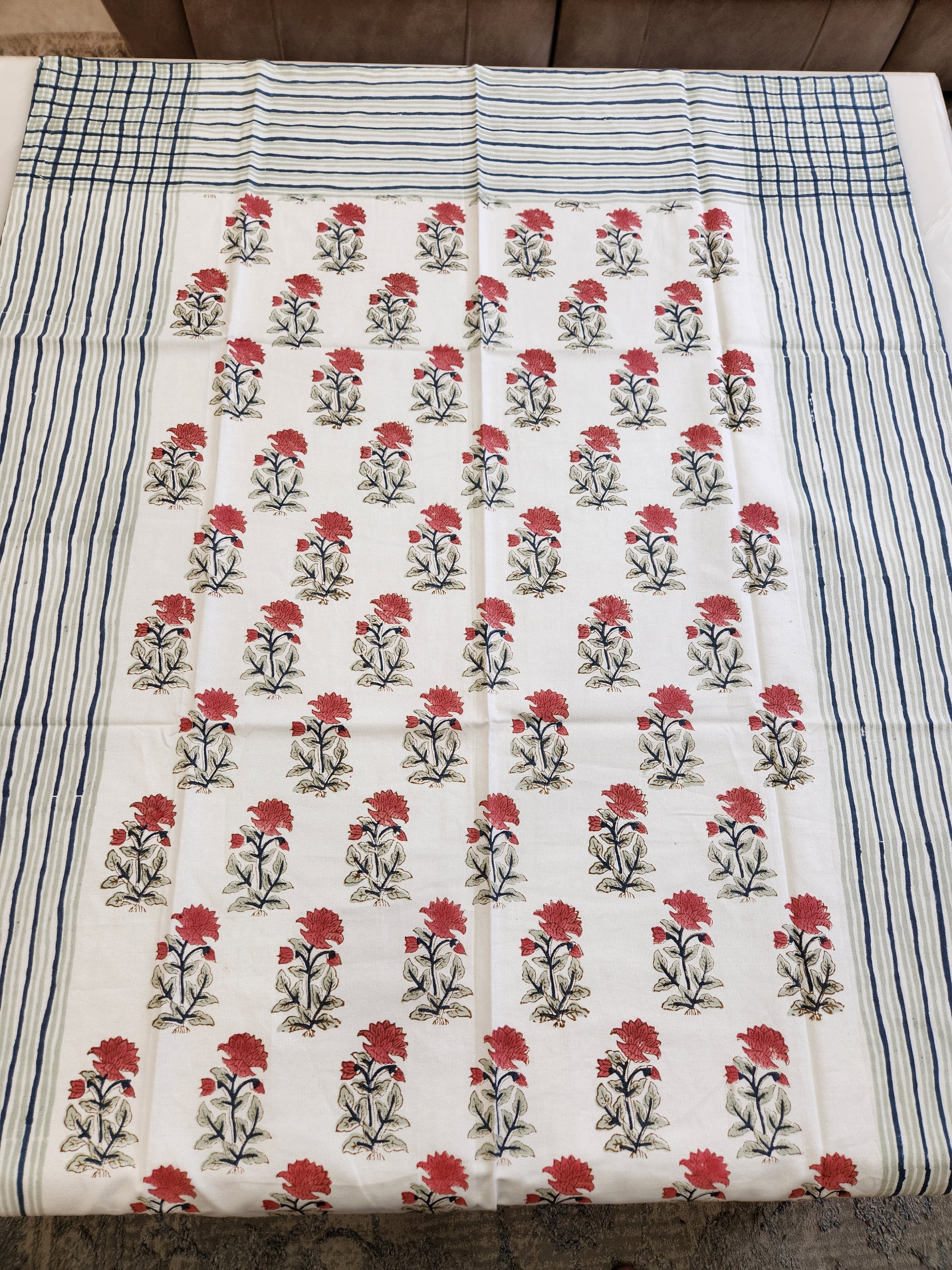 HANDBLOCK TABLE COVER 4 SEATER