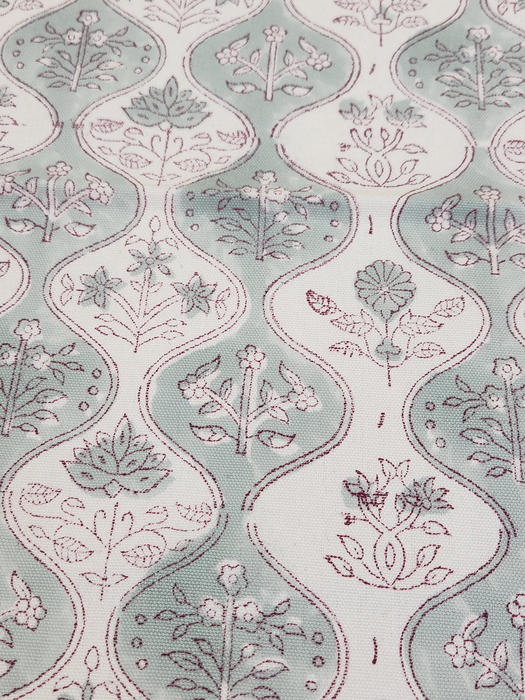 HANDBLOCK TABLE COVER 8 SEATER