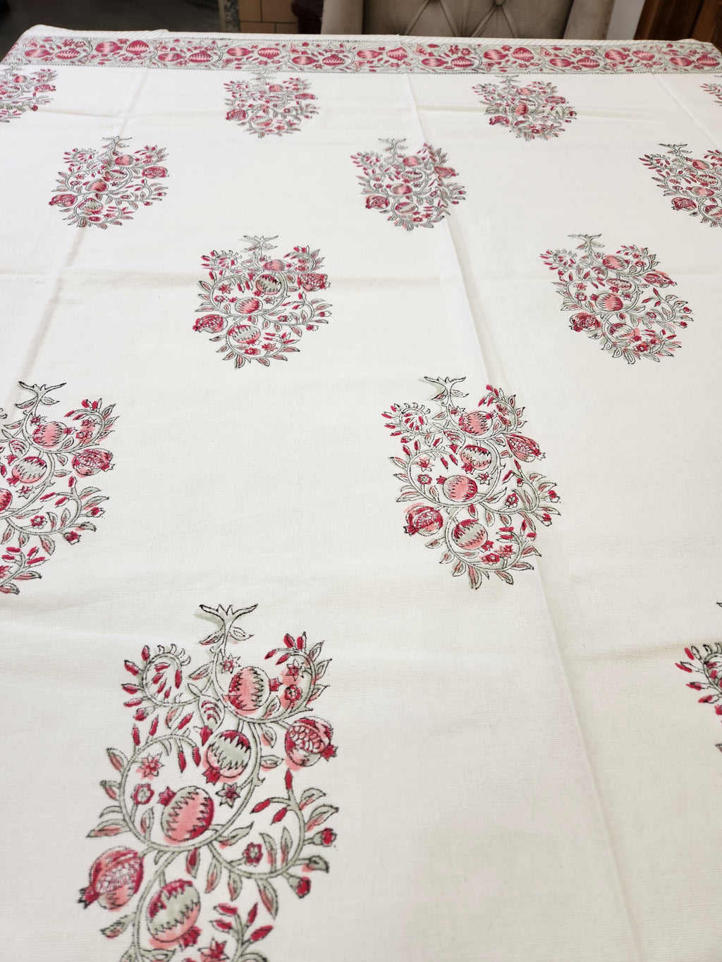 HANDBLOCK TABLE COVER 8 SEATER