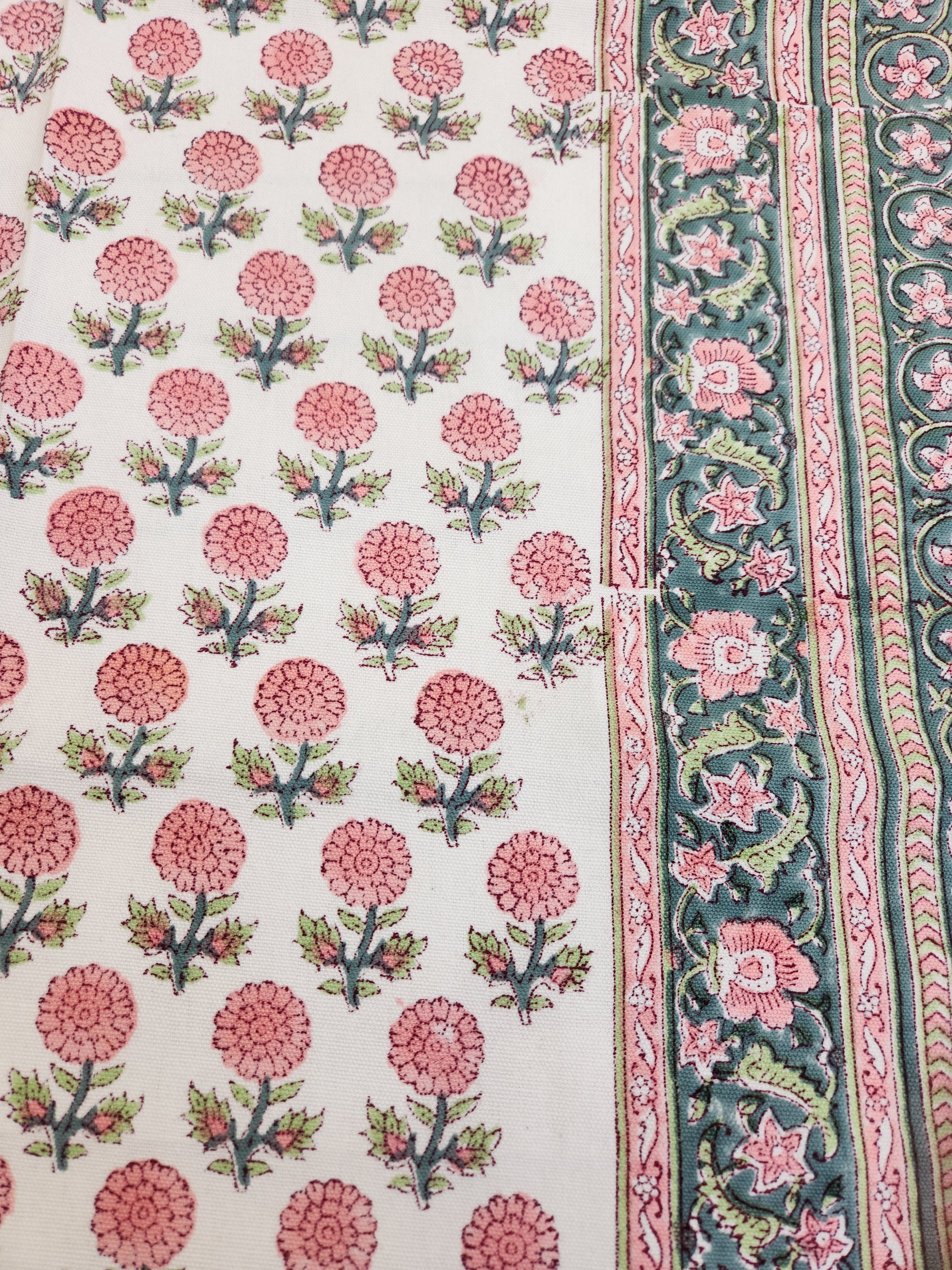 HANDBLOCK TABLE COVER 8 SEATER