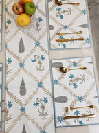 TABLE RUNNER AND TABLE MATS SET