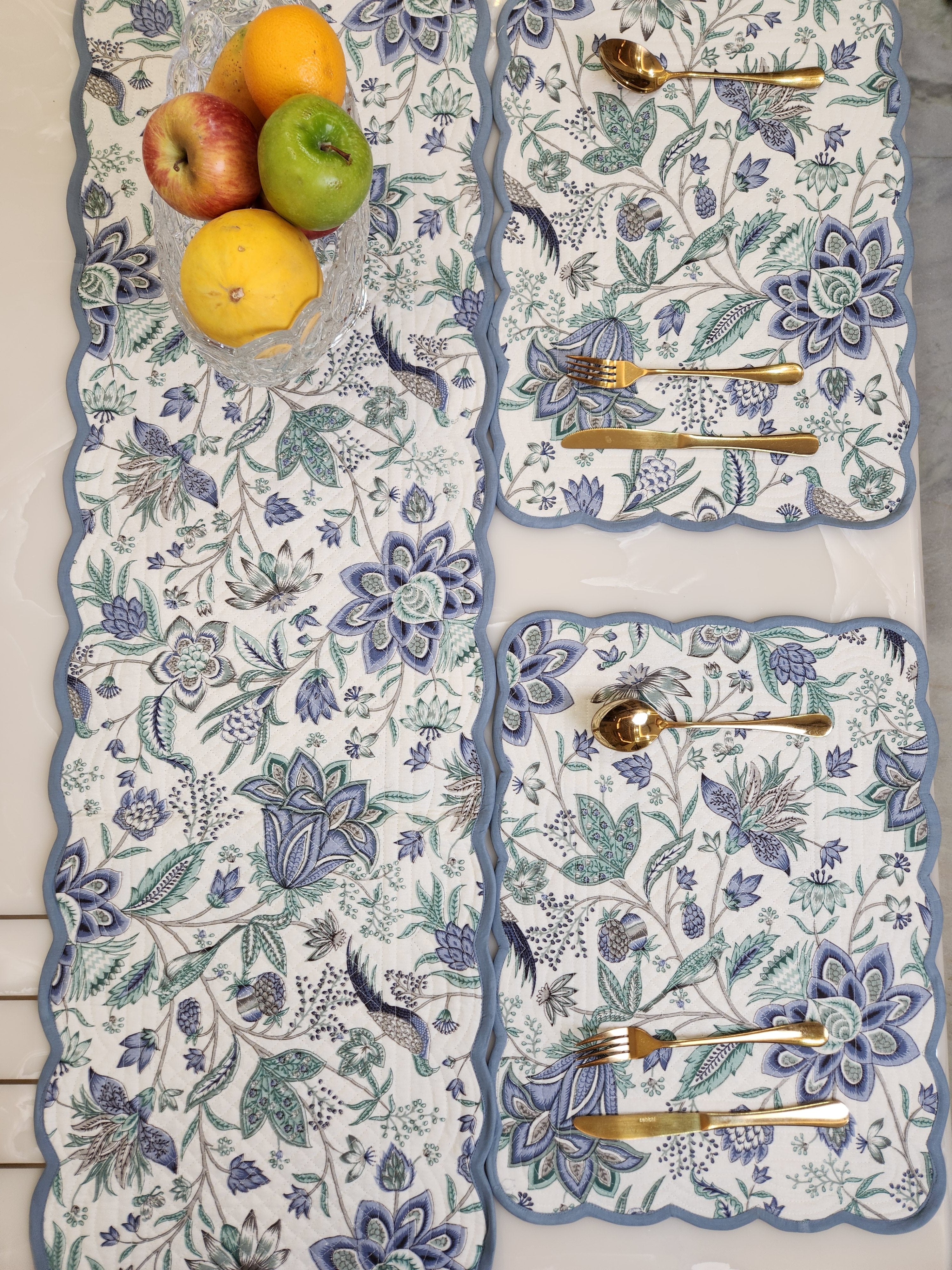 REVERSIBLE QUILTED TABLE RUNNER AND MATS