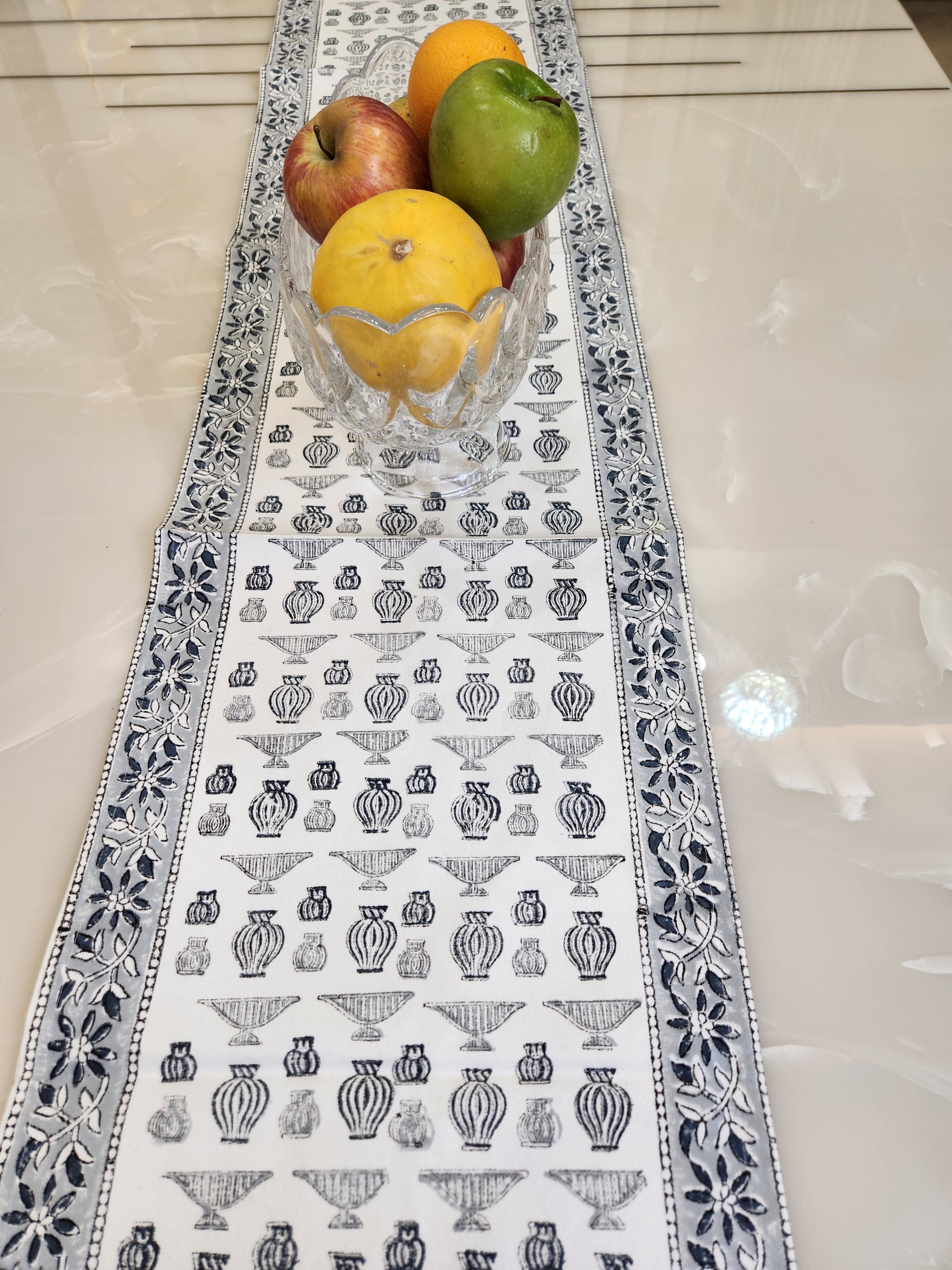 HANDBLOCK PRINTED TABLE RUNNER