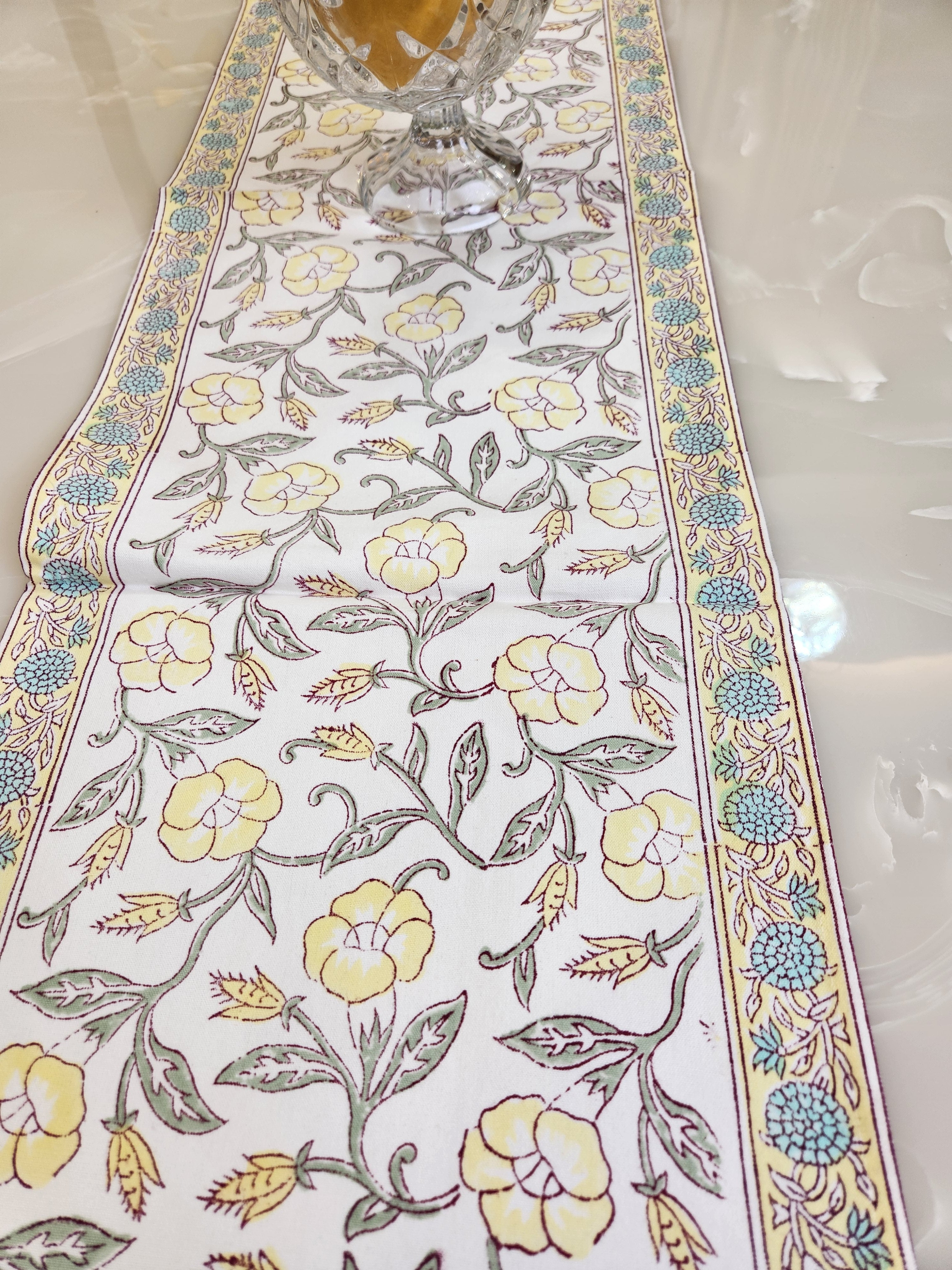 HANDBLOCK PRINTED TABLE RUNNER