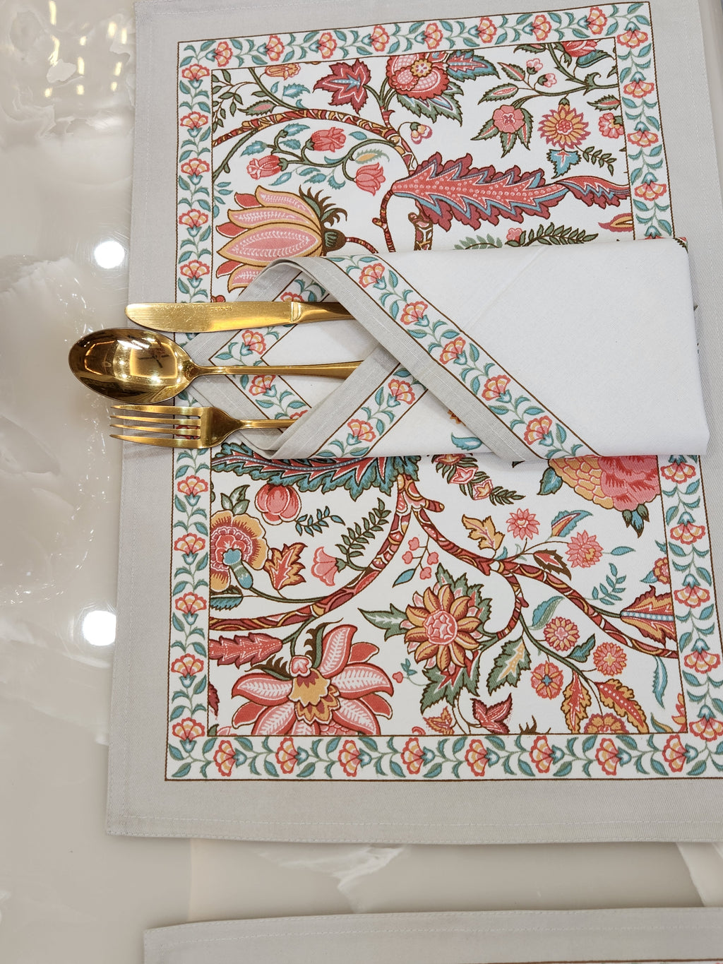 HANDBLOCKED COTTON CANVAS TABLE MATS AND NAPKINS