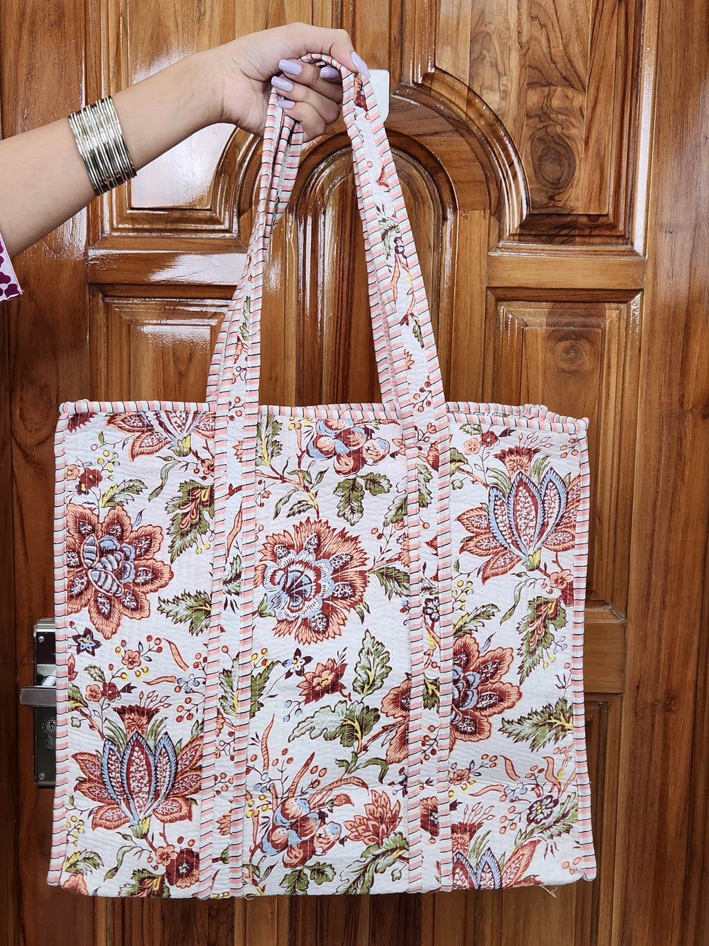 TOTE BAG with zipper