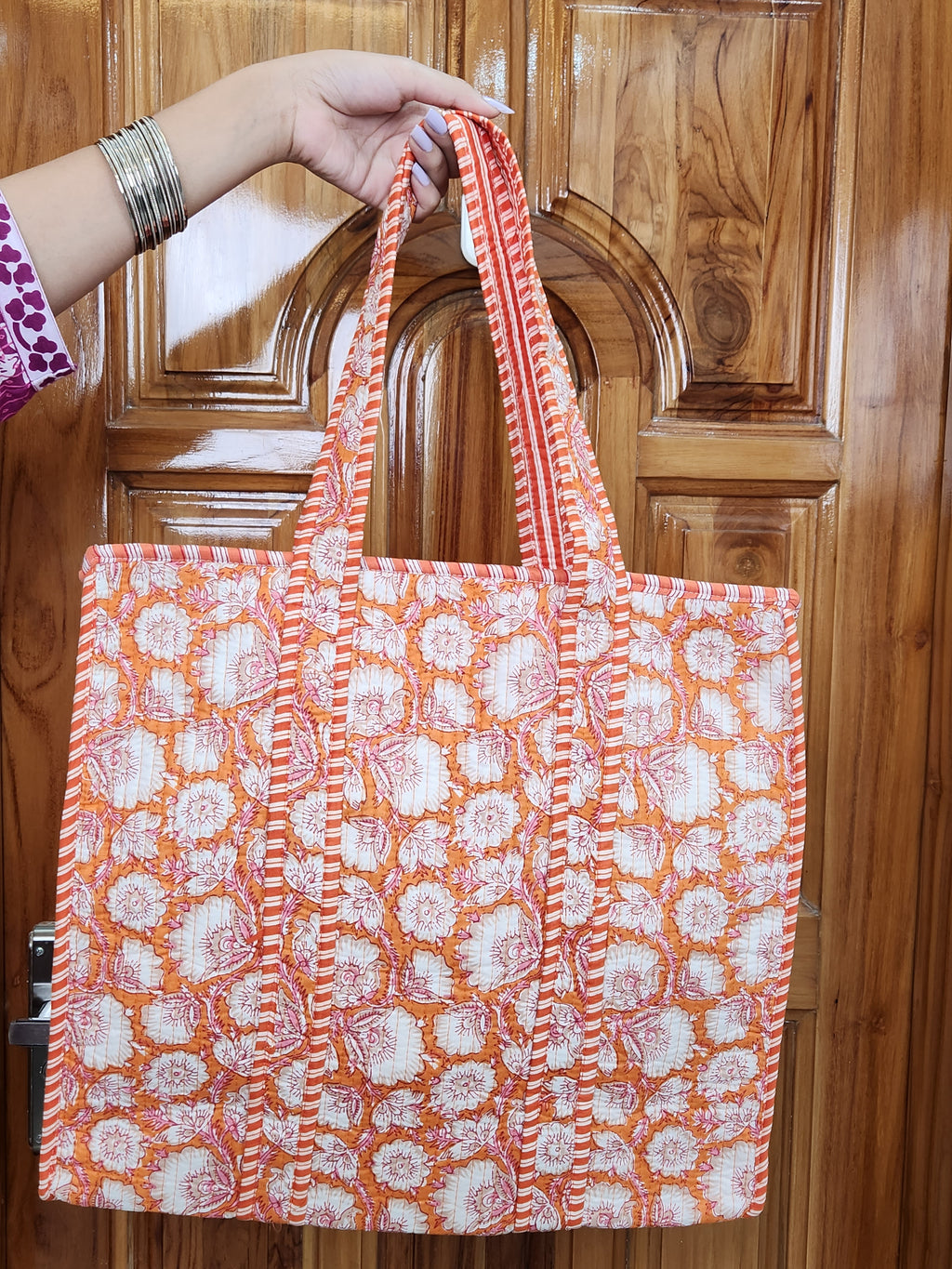TOTE BAG with zipper