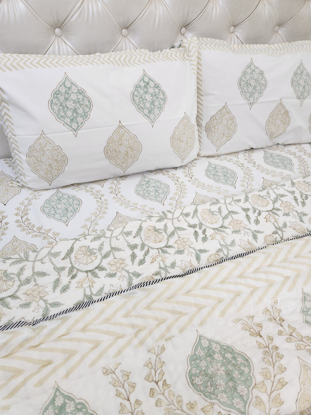 HANDBLOCKED DOUBLE BED QUILT