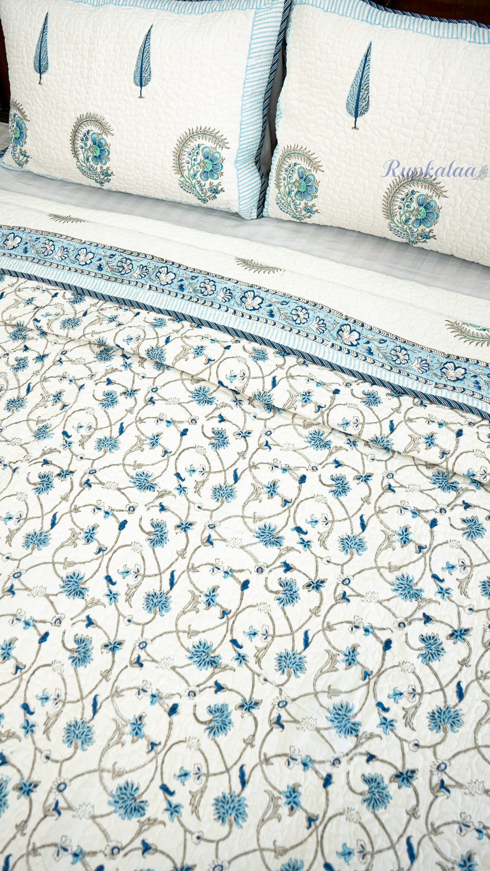 Abstract Neel Hand Block Printed Cotton Reversible Quilted Bed Cover