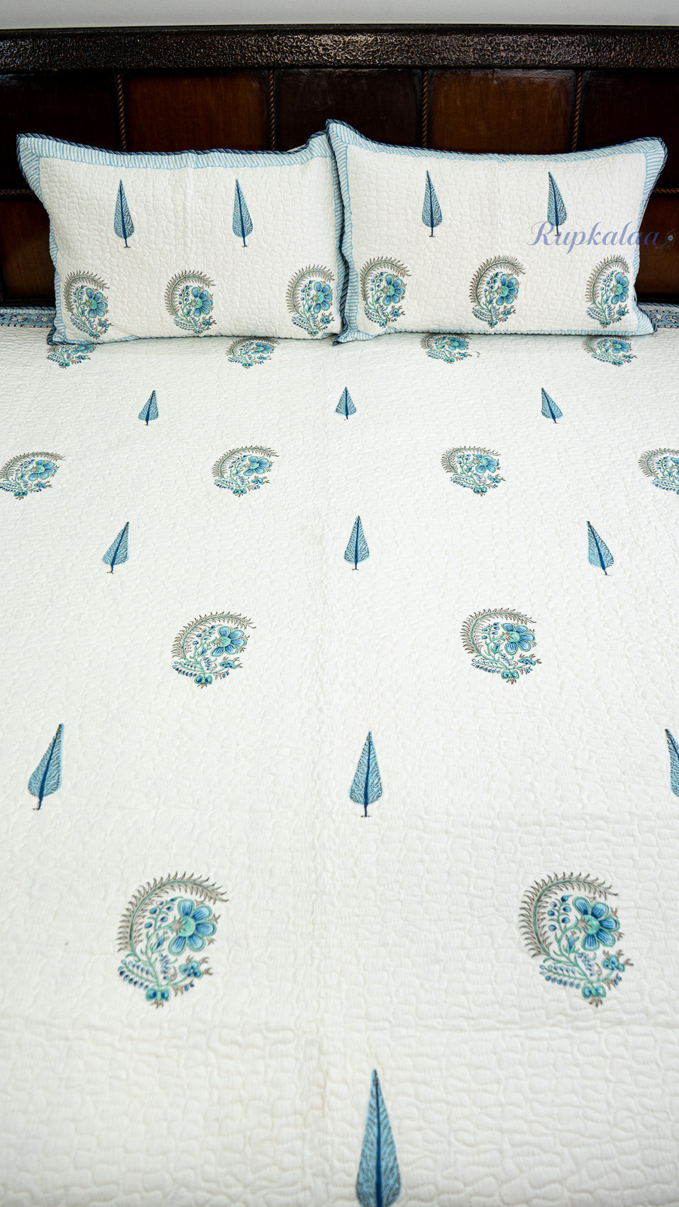 Abstract Neel Hand Block Printed Cotton Reversible Quilted Bed Cover