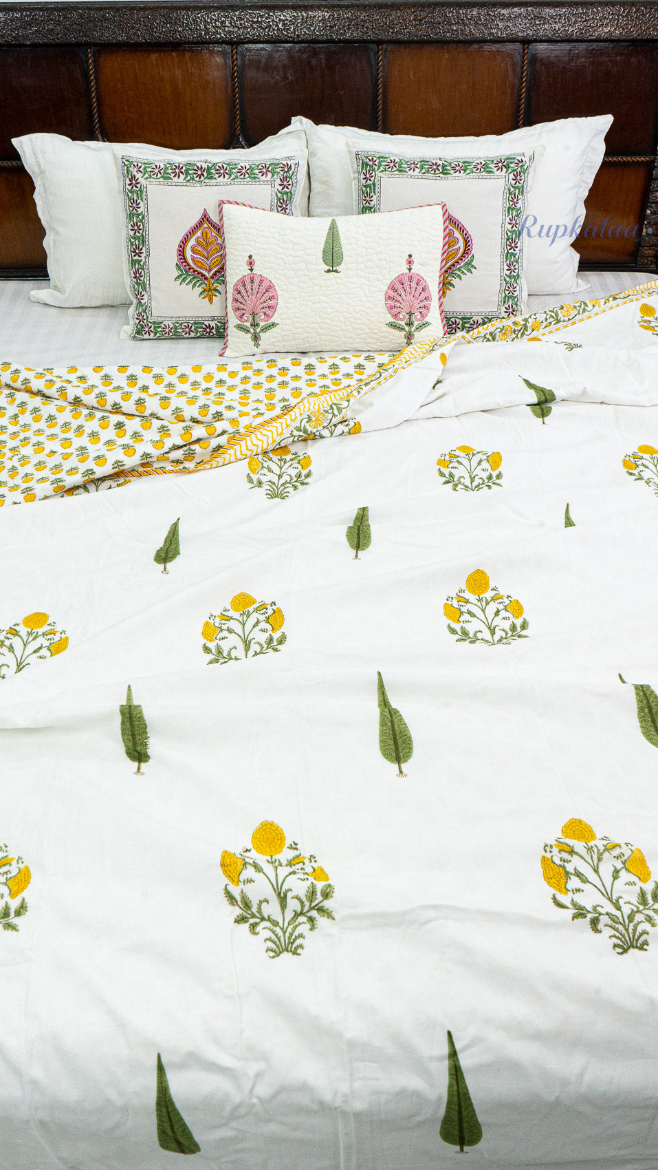 Sunlit Meadow Reversible Double Bed Mulmul Dohar