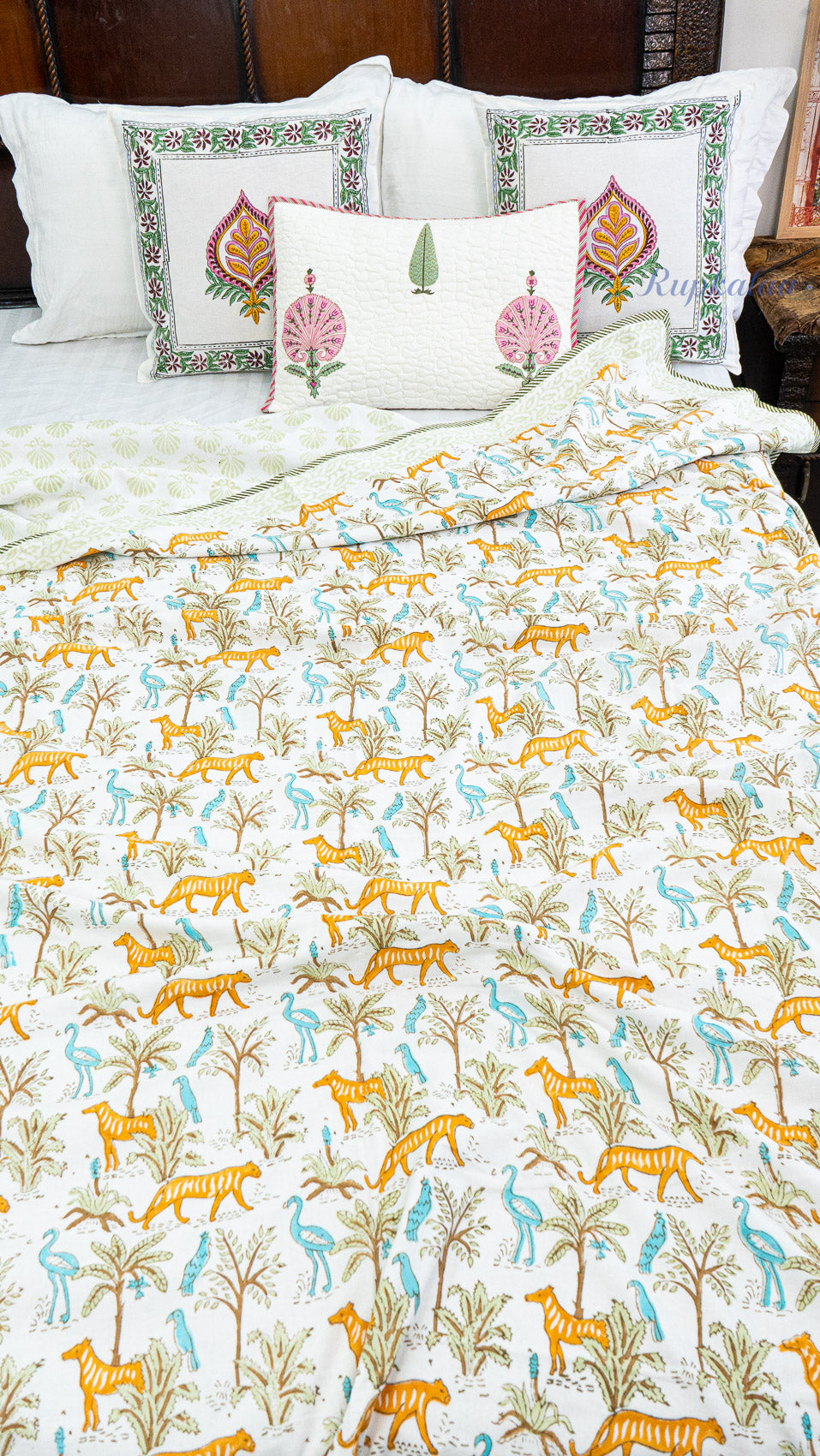 Van Bagh Reversible Single Bed Mulmul Dohar