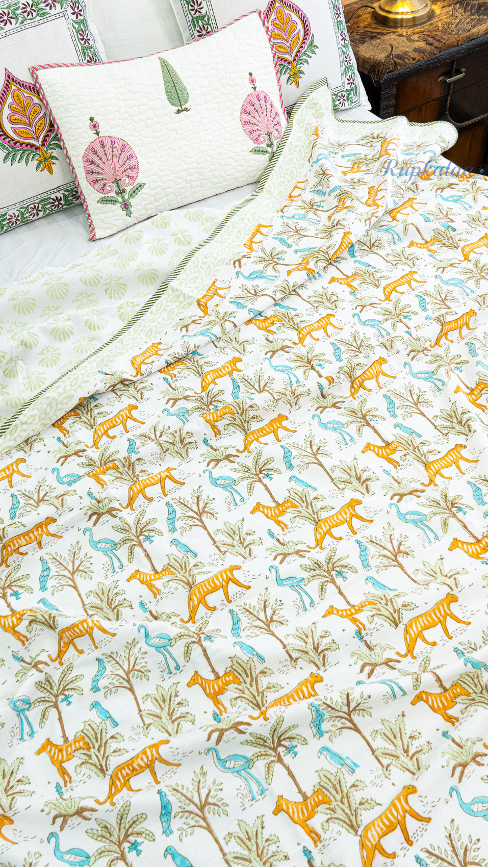 Van Bagh Reversible Single Bed Mulmul Dohar