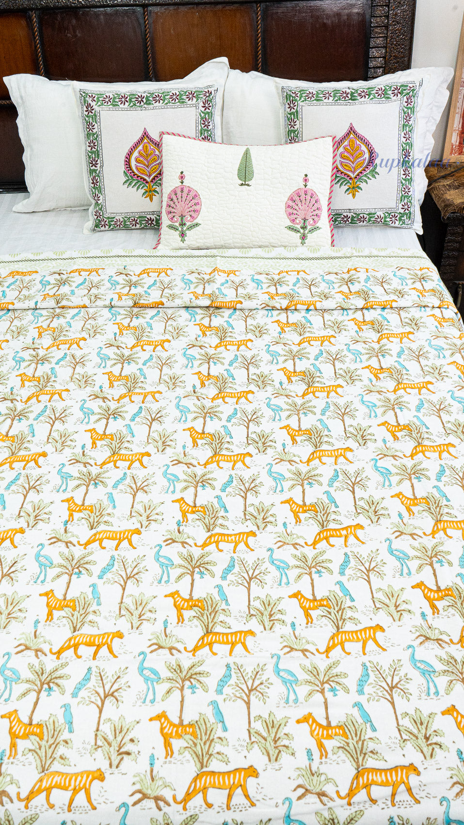 Van Bagh Reversible Single Bed Mulmul Dohar