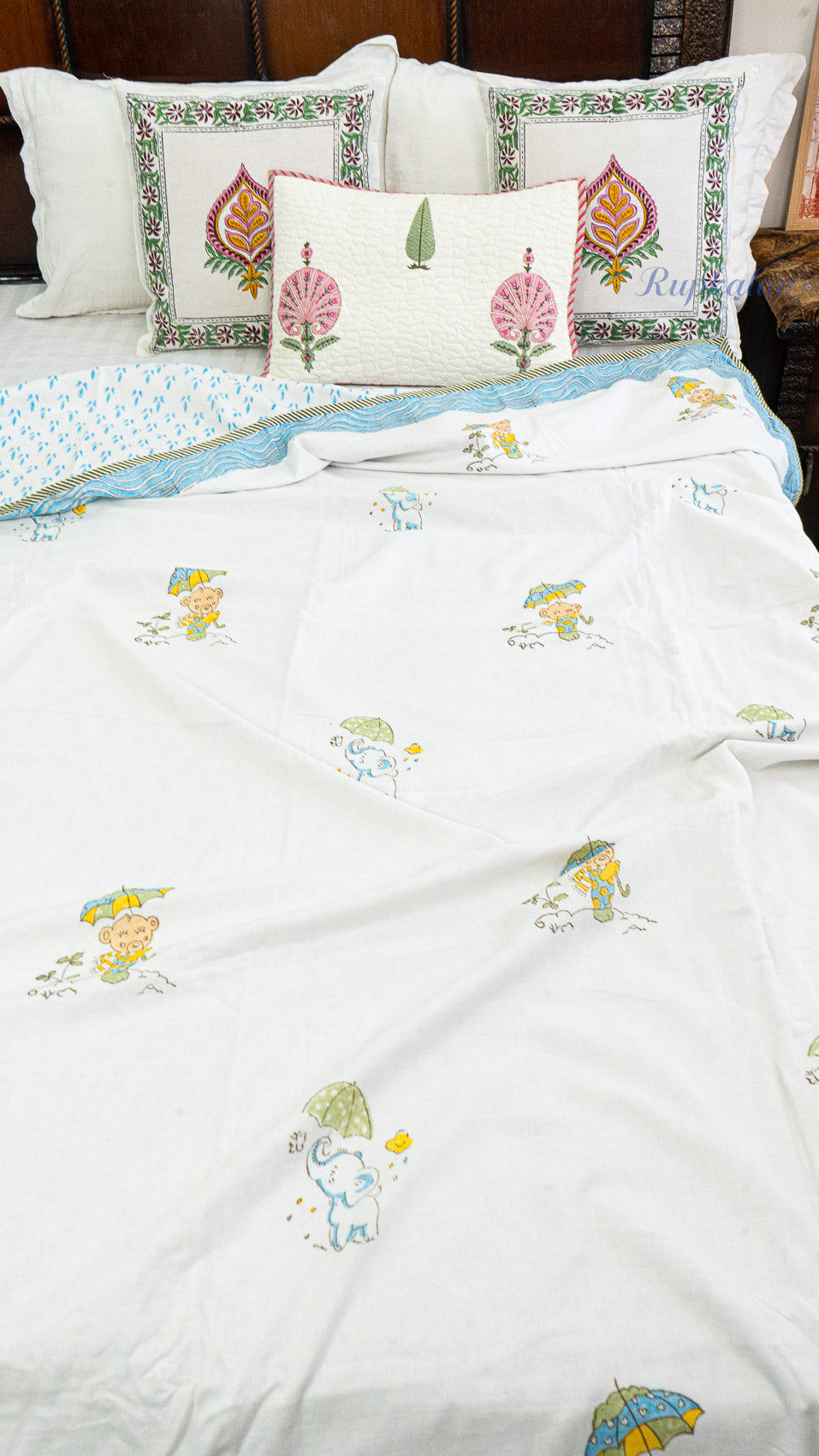 Gaj & Bhalu Reversible Single Bed Mulmul Dohar