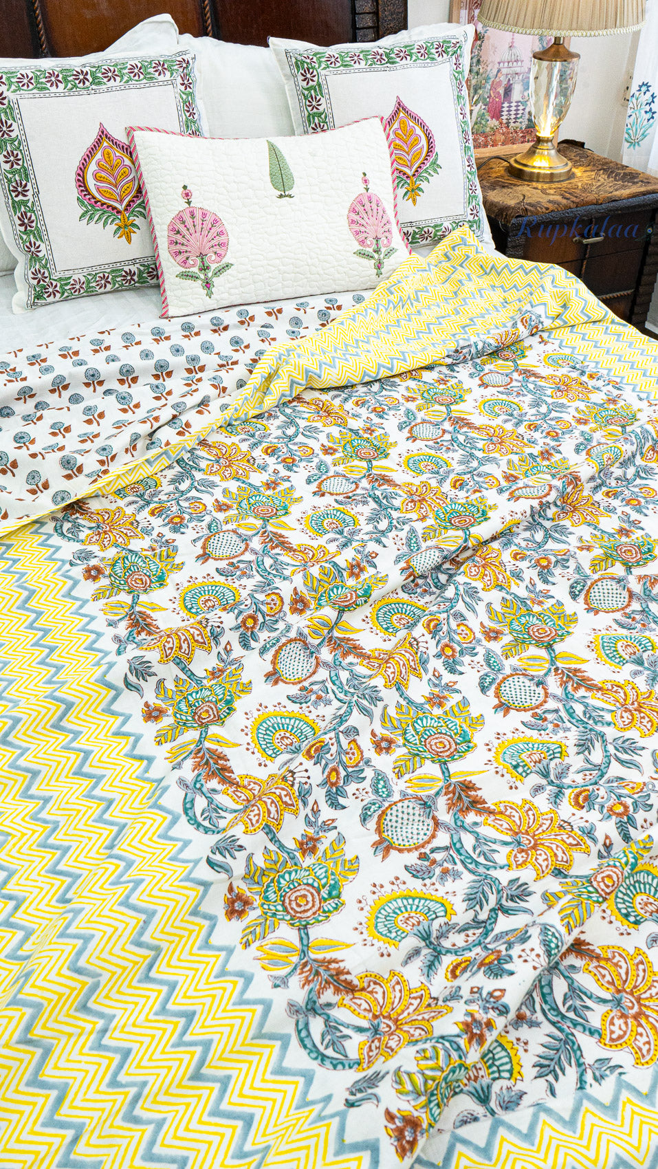 Bahaar Bagh Reversible Single Bed Mulmul Dohar