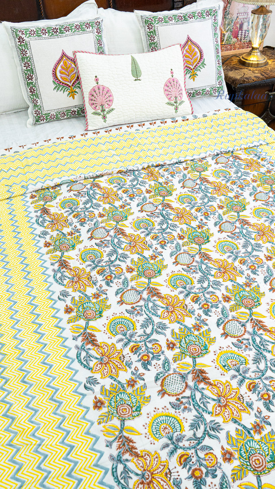 Bahaar Bagh Reversible Single Bed Mulmul Dohar