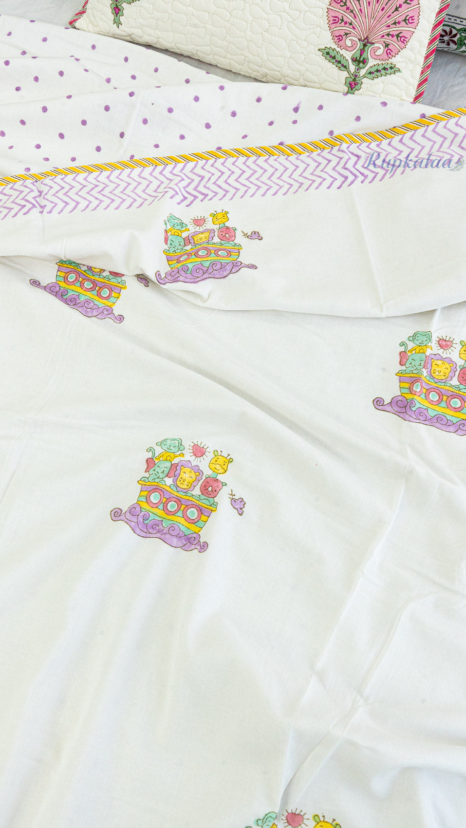 Happy Days Reversible Single Bed Mulmul Dohar