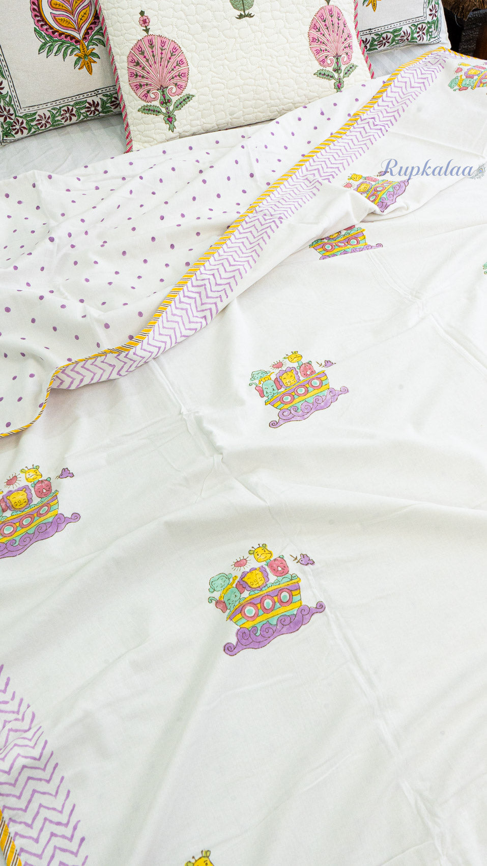 Happy Days Reversible Single Bed Mulmul Dohar