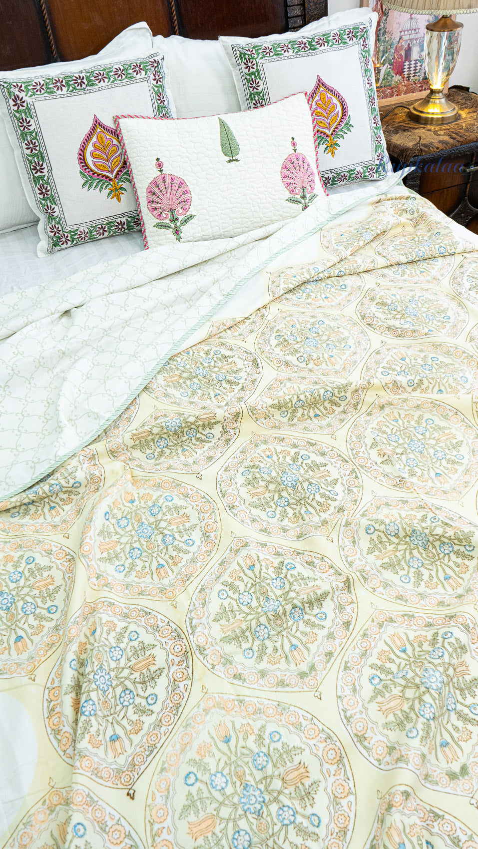 Pushp Rekha Reversible Single Bed Mulmul Dohar