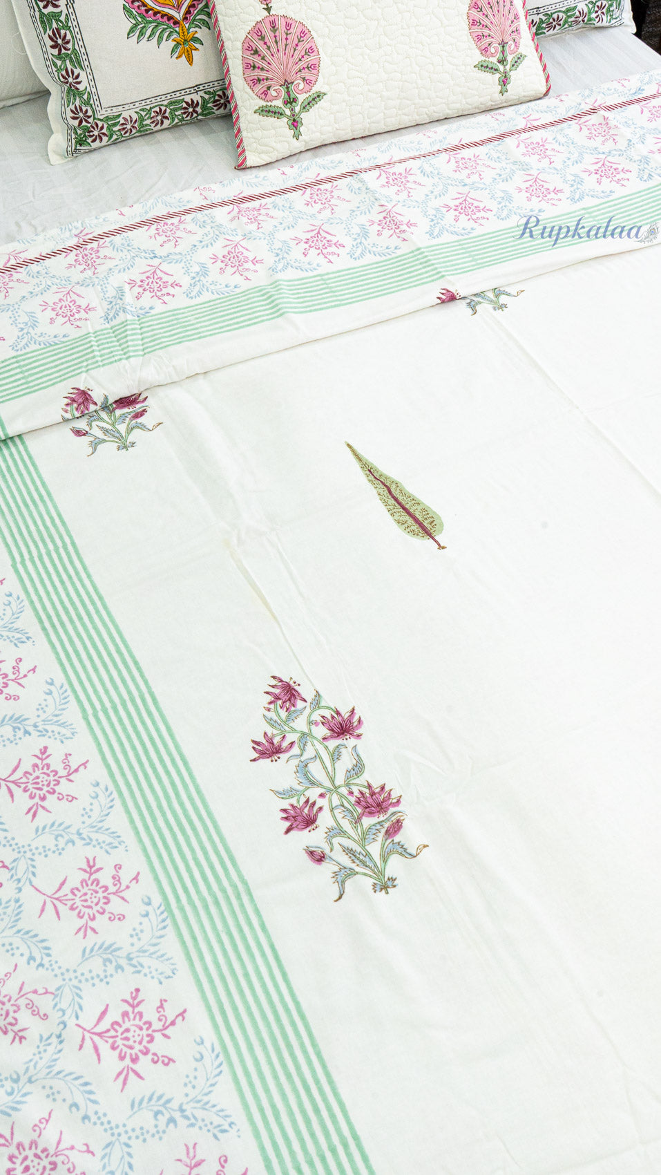 Layered Blooms Reversible Single Bed Mulmul Dohar