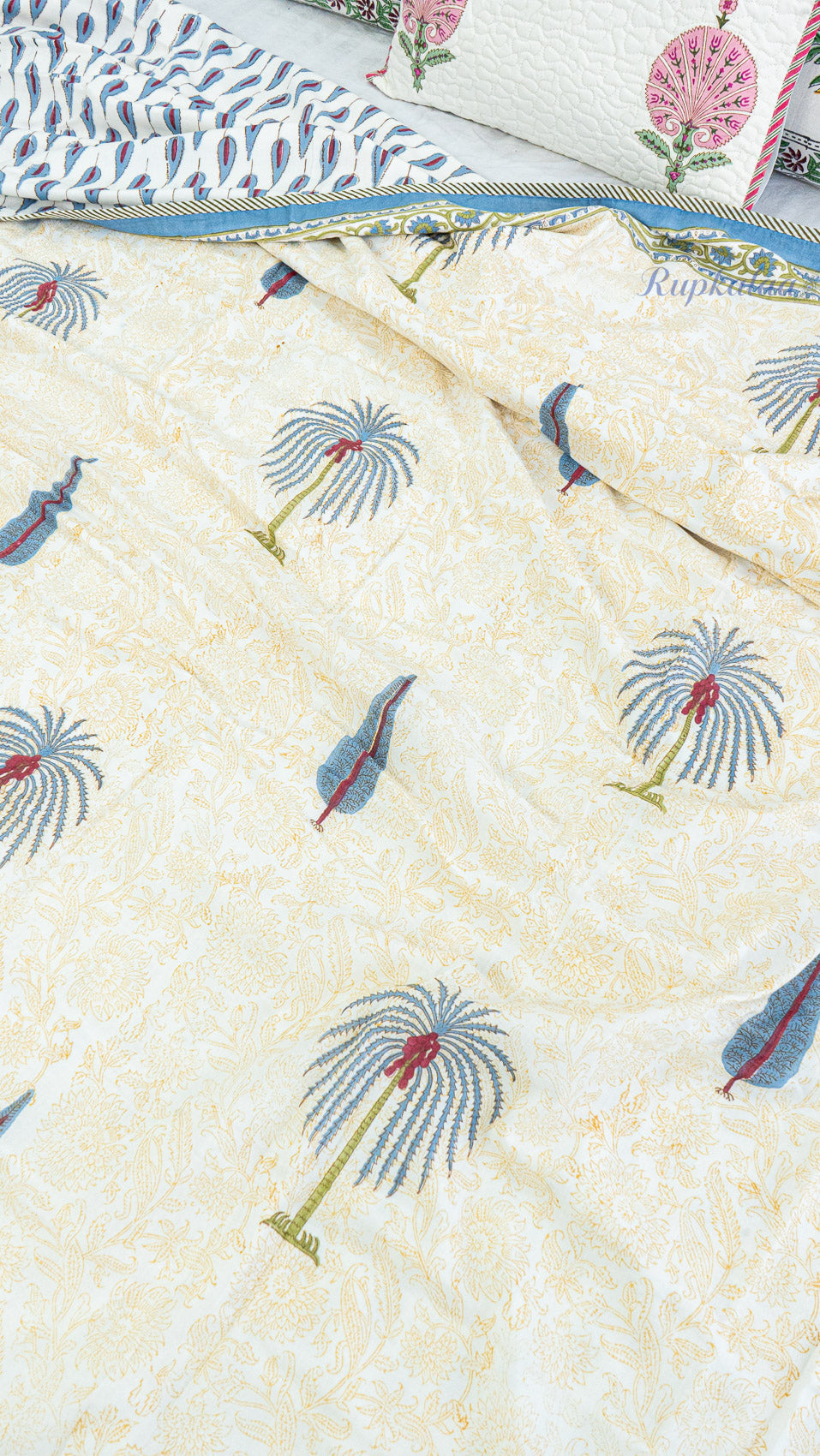 Royal Web Reversible Double Bed Mulmul Dohar