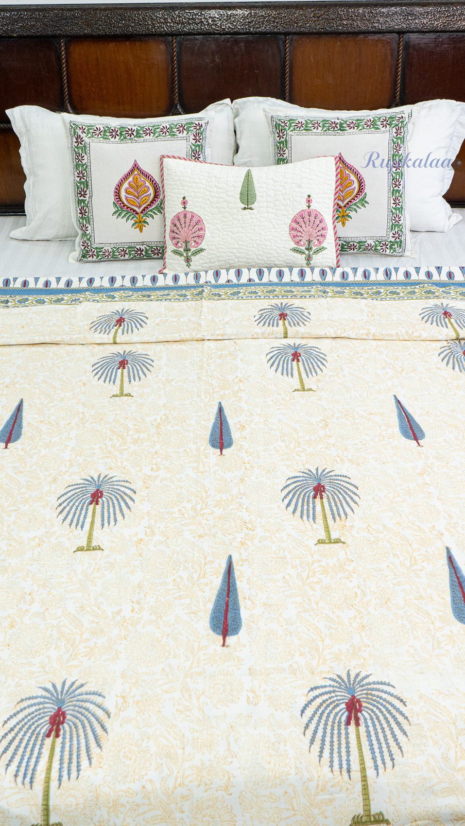 Royal Web Reversible Double Bed Mulmul Dohar