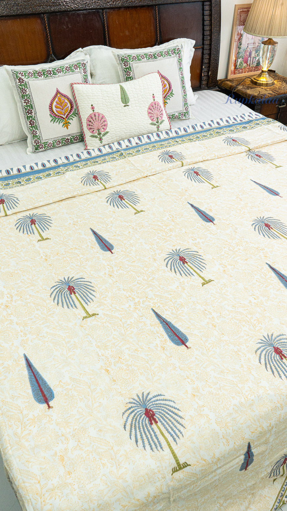 Royal Web Reversible Double Bed Mulmul Dohar