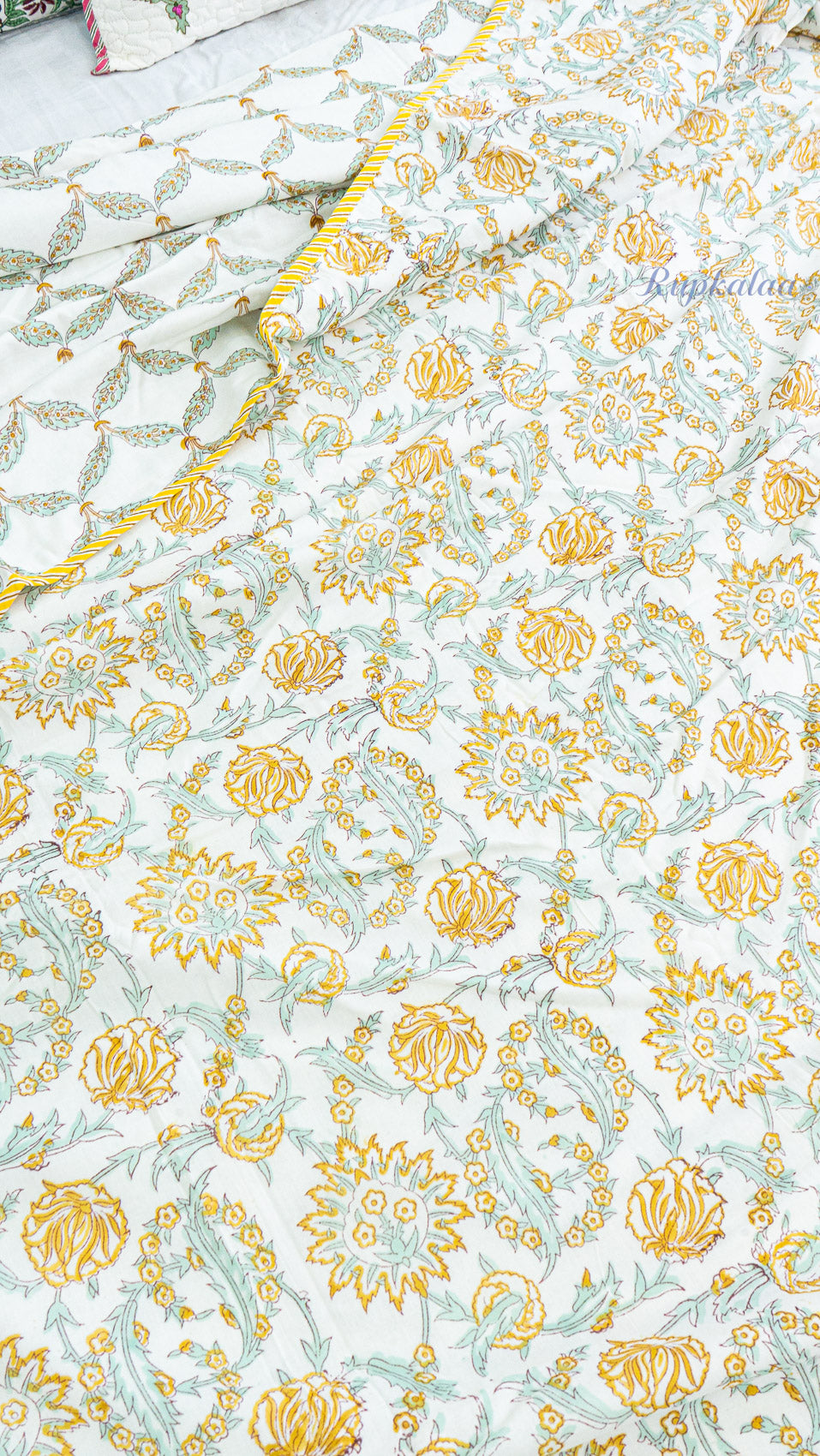 Bahaar Bagh Reversible Double Bed Mulmul Dohar