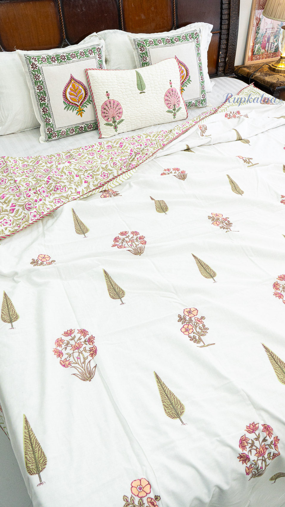 Floral Elegance Reversible Double Bed Mulmul Dohar