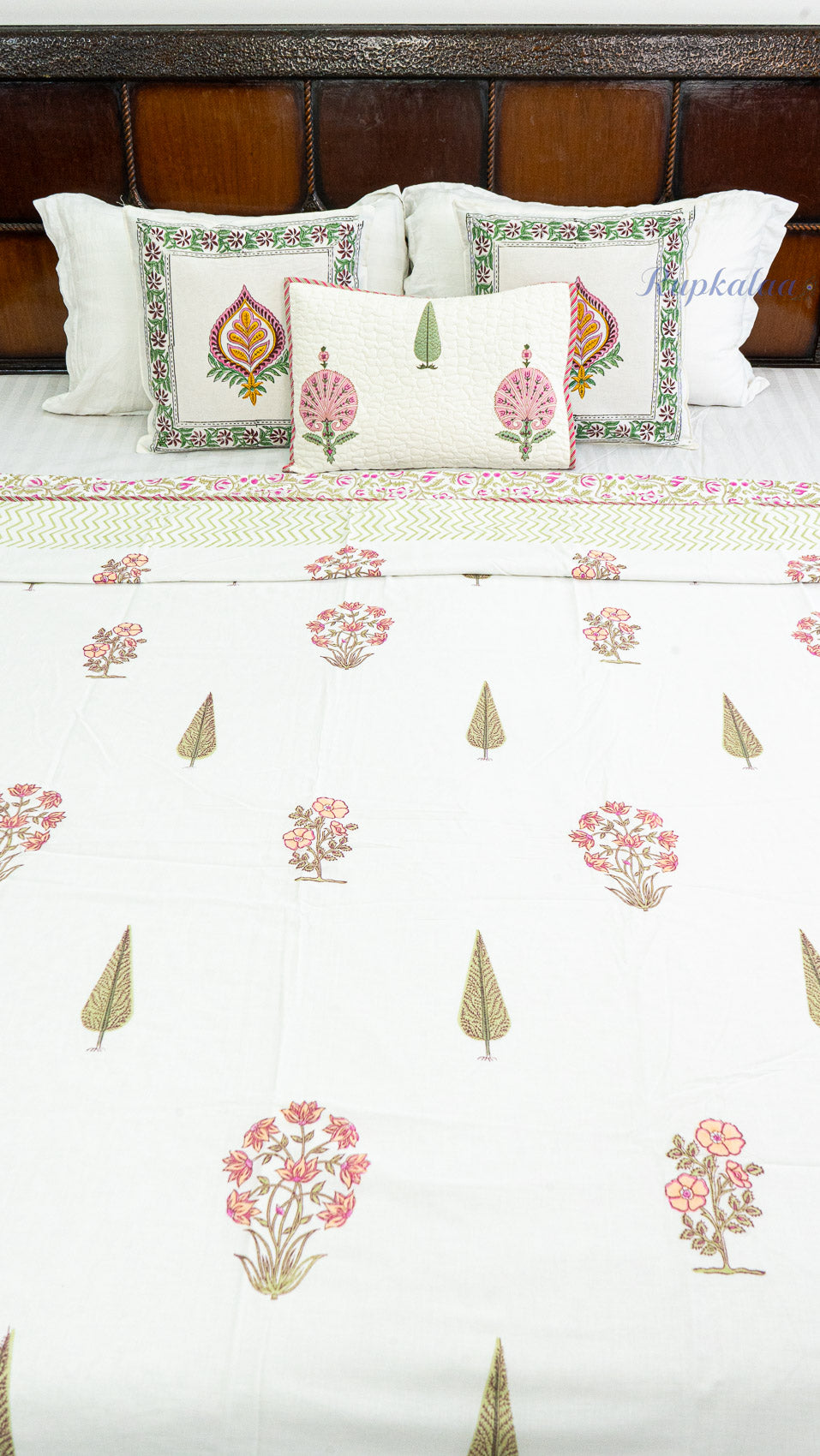 Floral Elegance Reversible Double Bed Mulmul Dohar