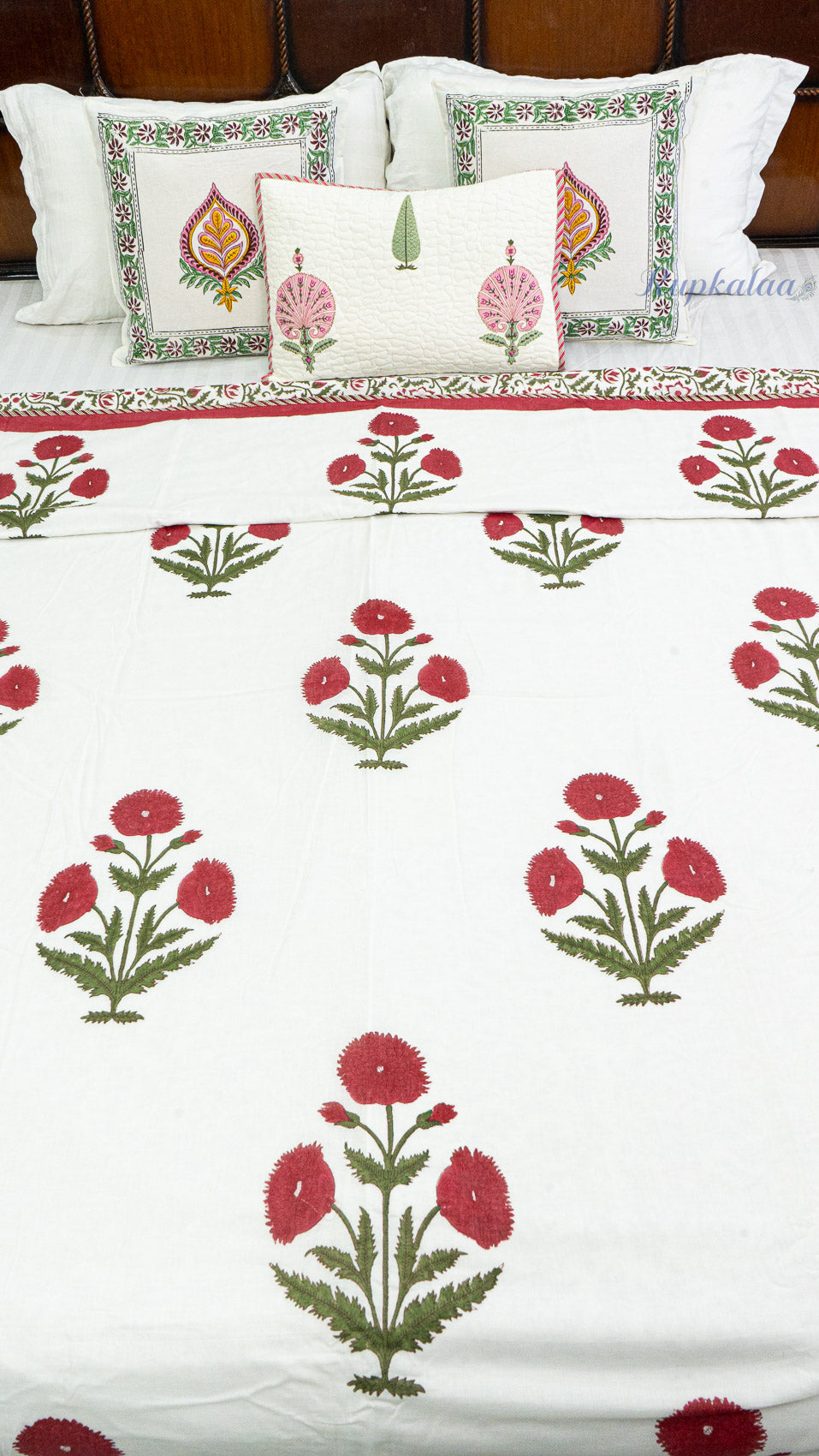 Crimson Calm Reversible Double Bed Mulmul Dohar