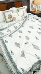 Aakar Reversible Double Bed Mulmul Dohar