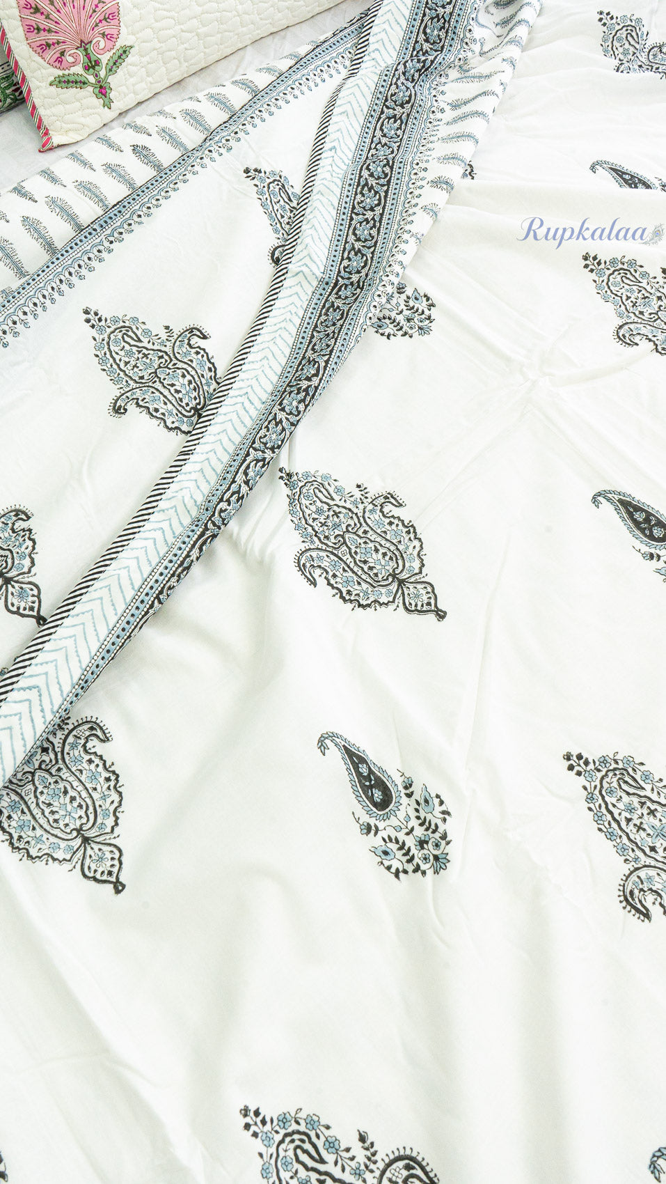 Aakar Reversible Double Bed Mulmul Dohar