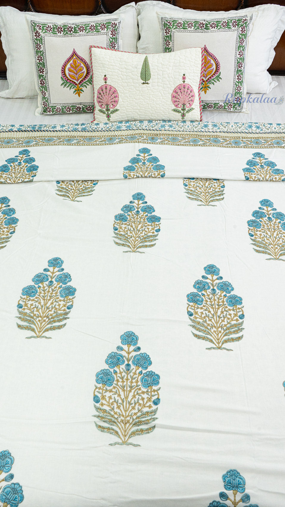 Indigo Whisper Double Bed Mulmul Dohar