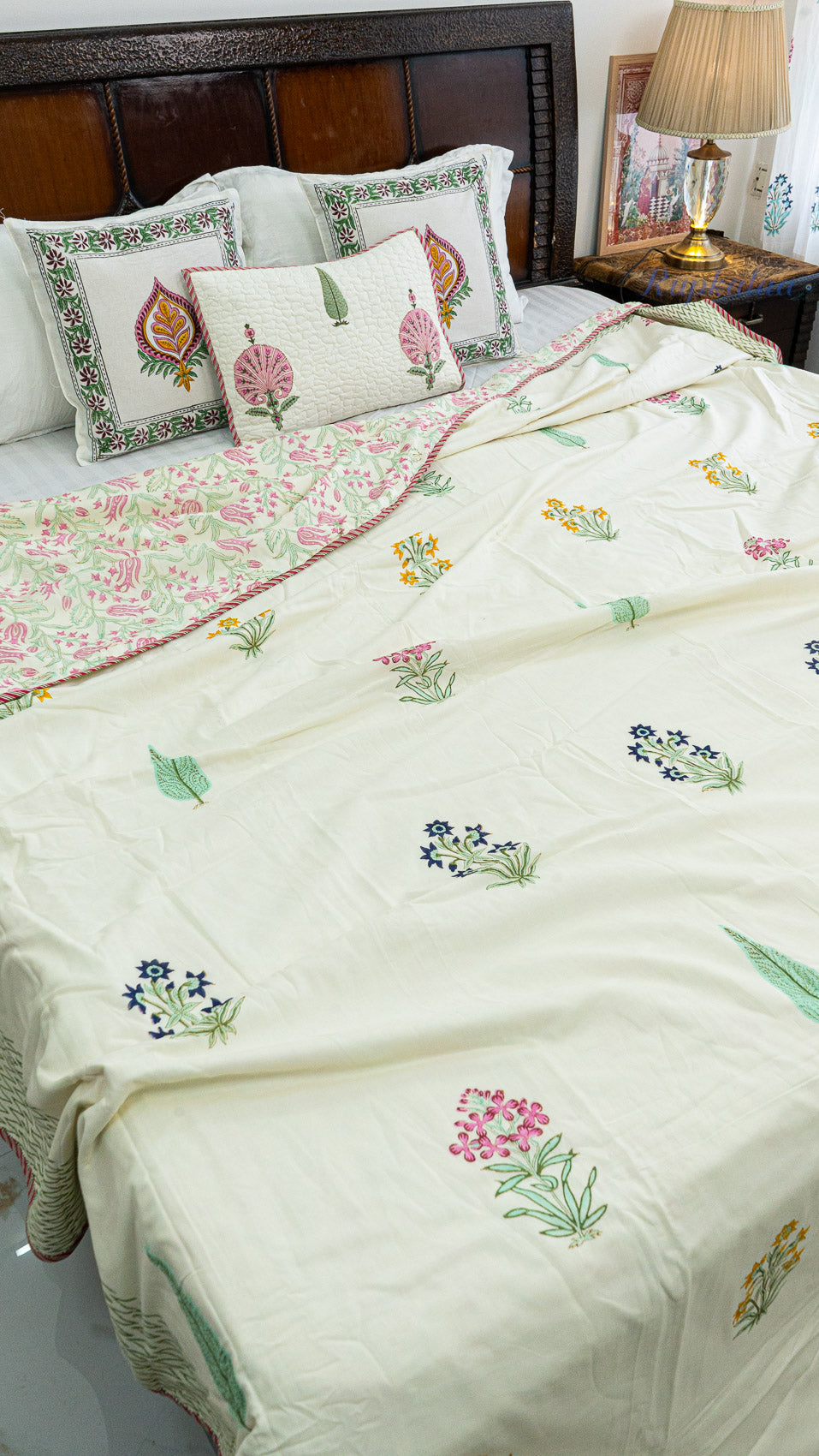 Moonlit Blooms Double Bed Mulmul Dohar (Cream Base)