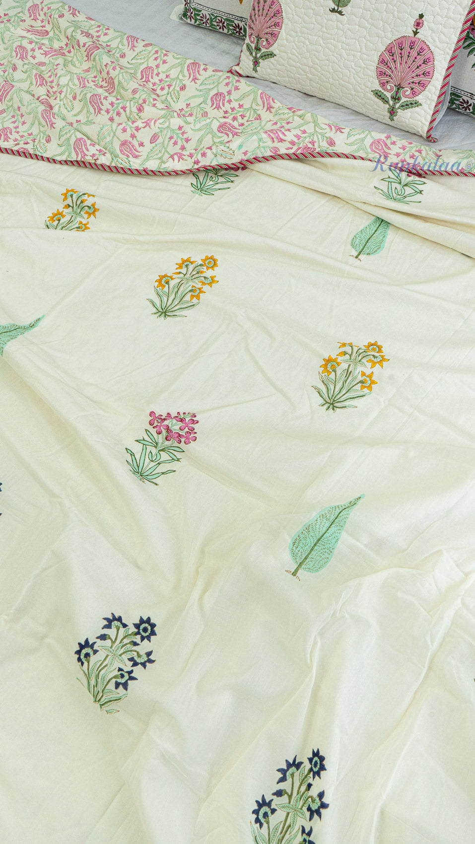 Moonlit Blooms Double Bed Mulmul Dohar (Cream Base)