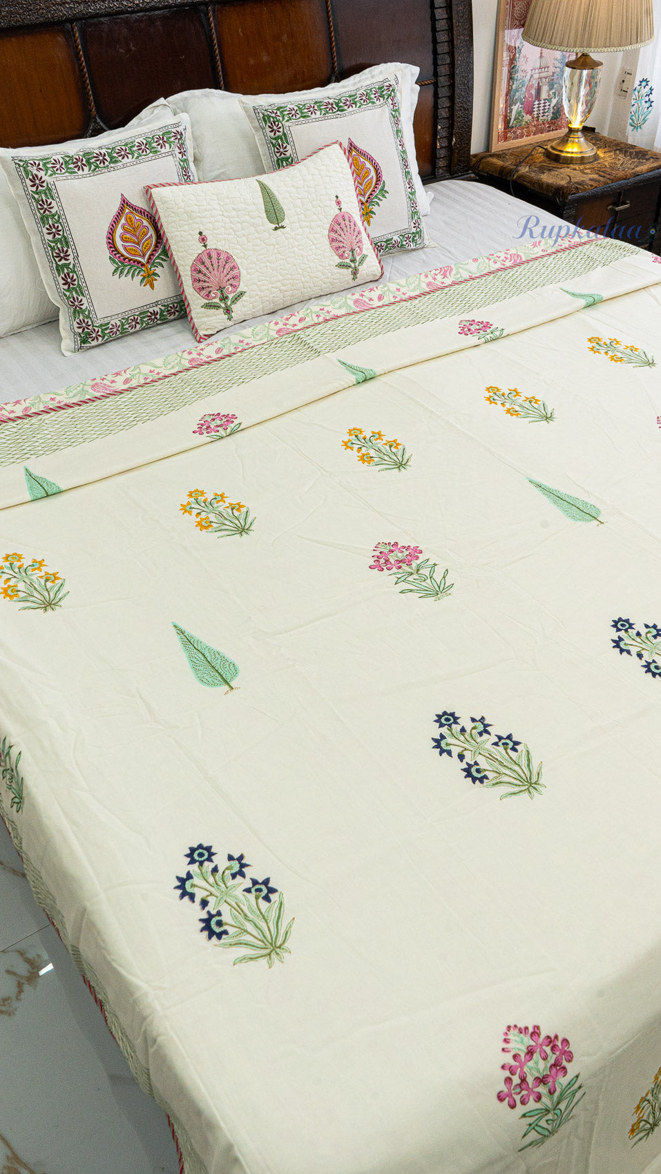 Moonlit Blooms Double Bed Mulmul Dohar (Cream Base)