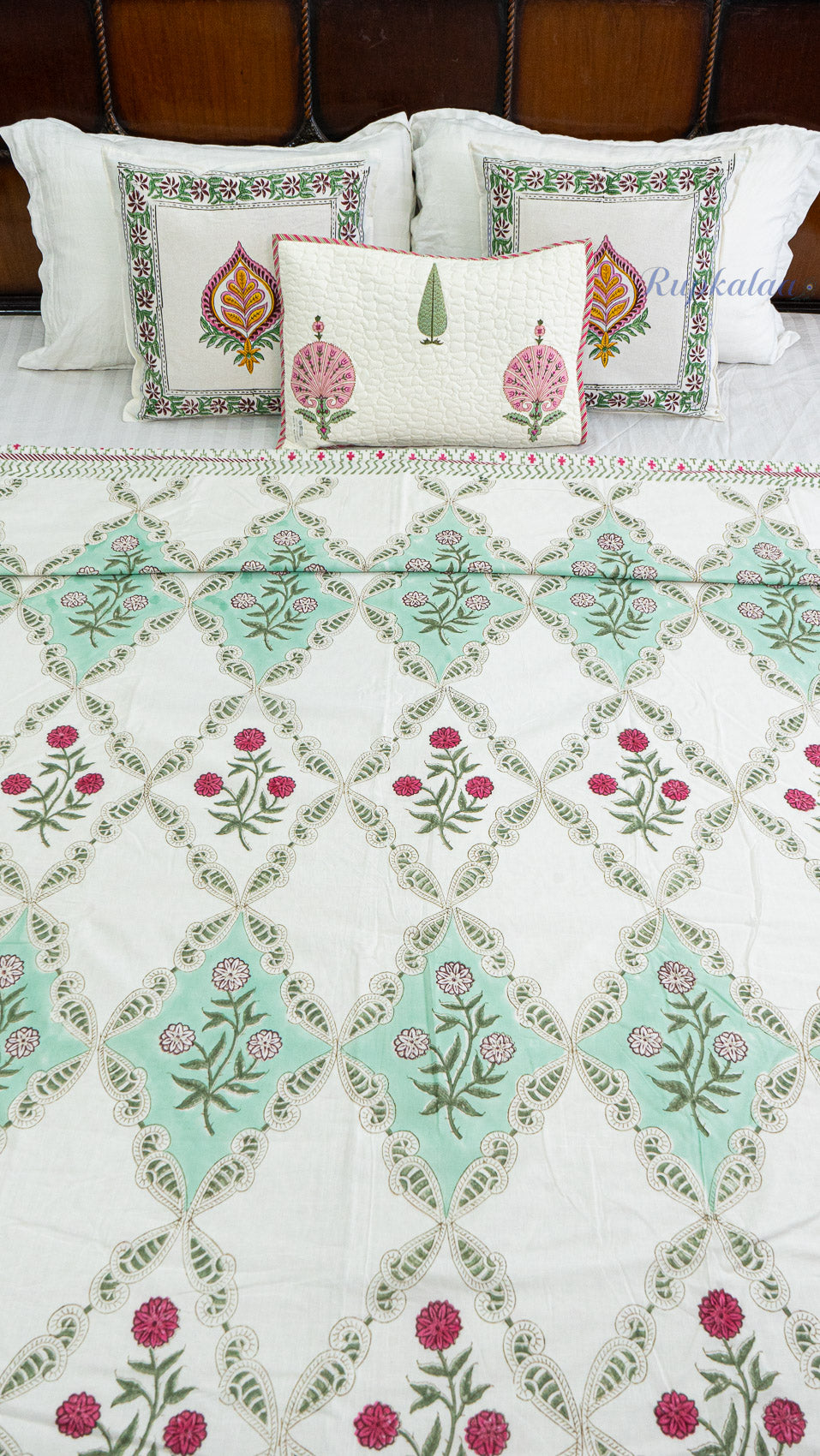 Ocean Drift Double Bed Mulmul Dohar