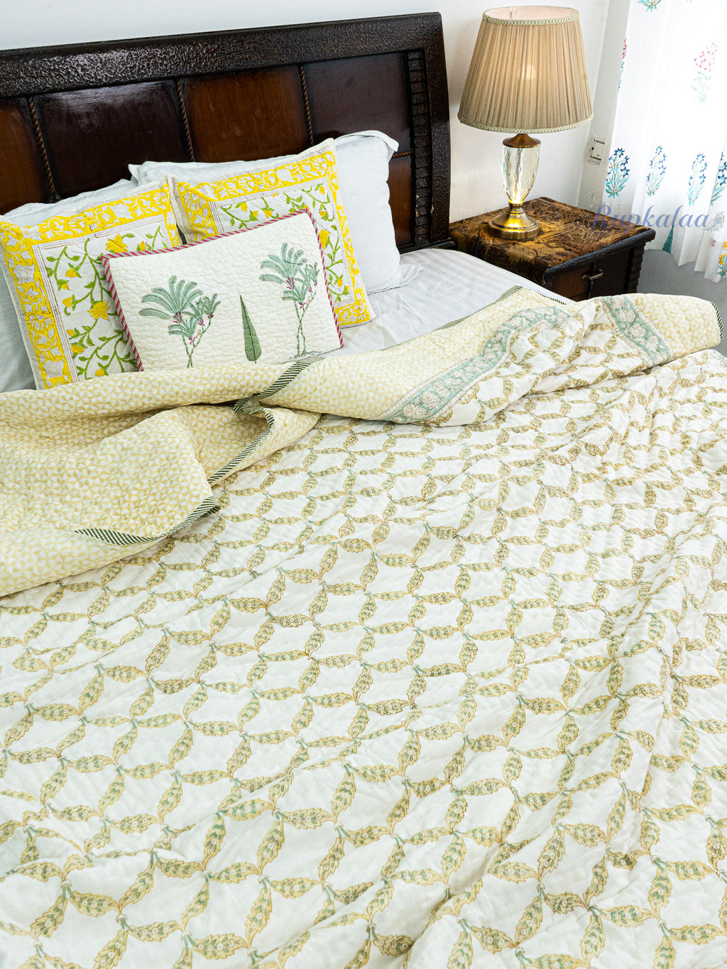 Pushp Jaal Reversible Mulmul Double Bed Quilt