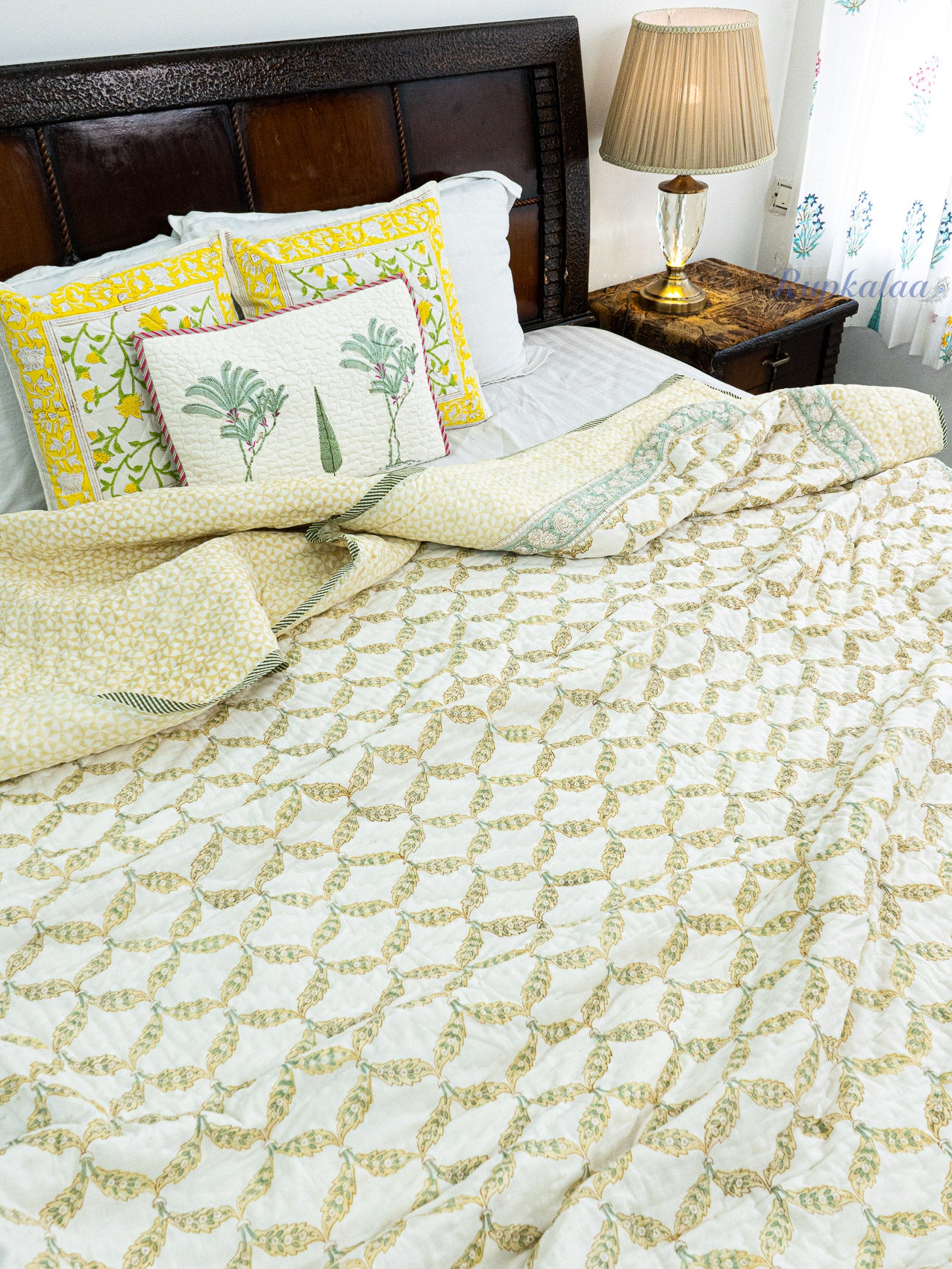 Pushp Jaal Reversible Mulmul Double Bed Quilt