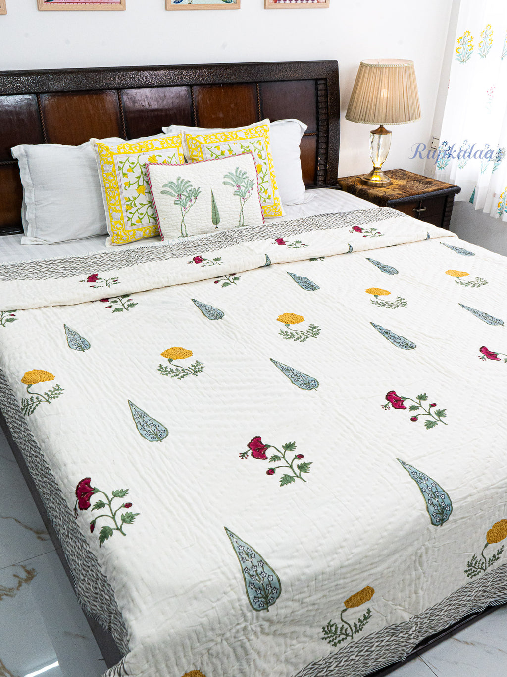 Petals at Ease Reversible Mulmul Double Bed Quilt