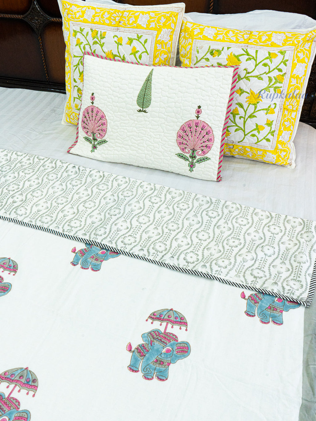 Sleepy Sky Safari Reversible Hand Block Mulmul Dohar