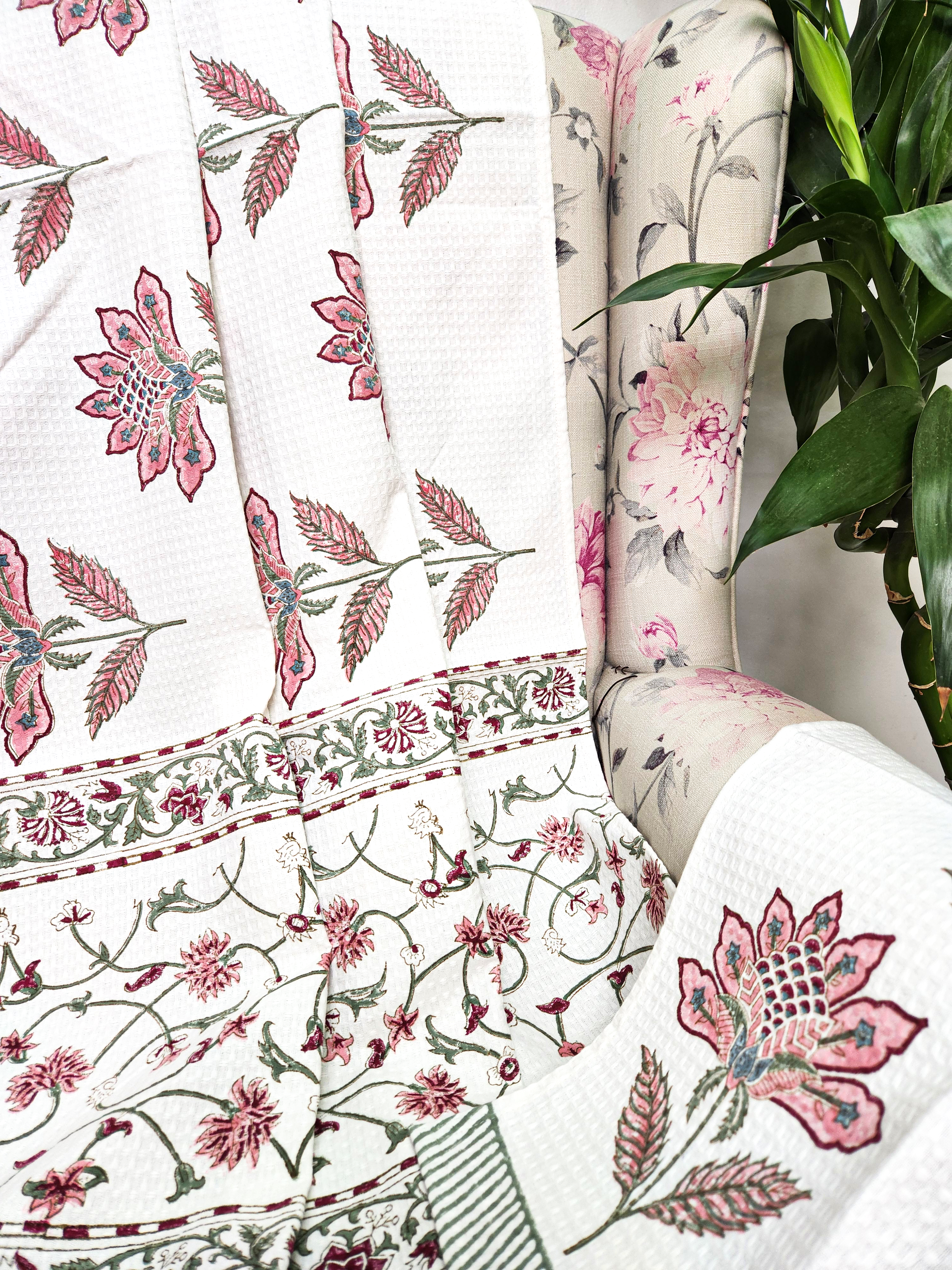 HANDBLOCKED BODY TOWEL