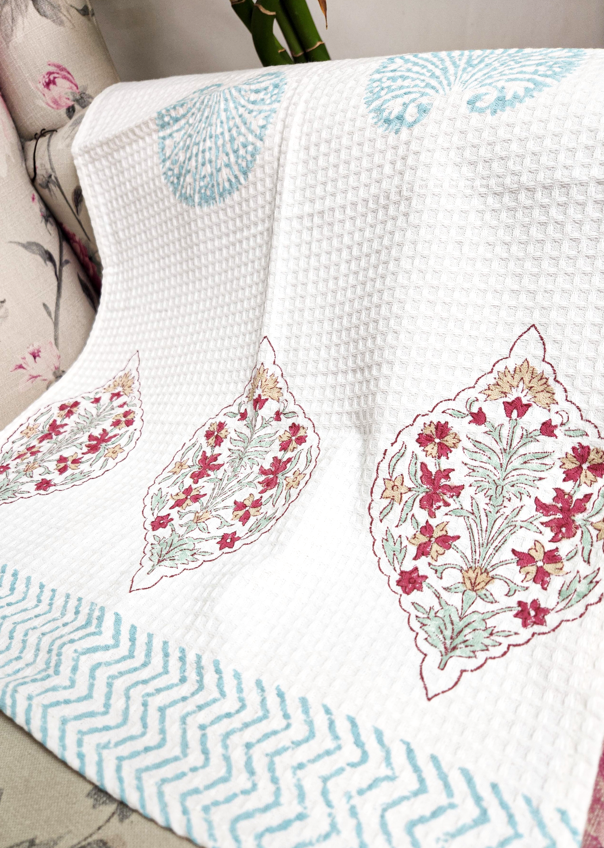 HANDBLOCKED HAND TOWEL