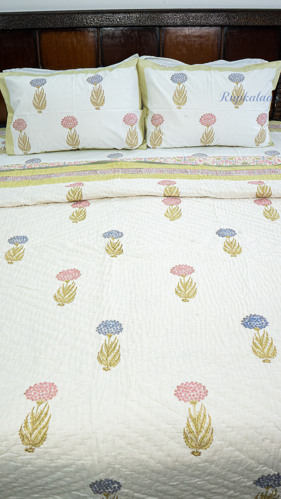 Patra Karigari Quilt and Bedsheet Set